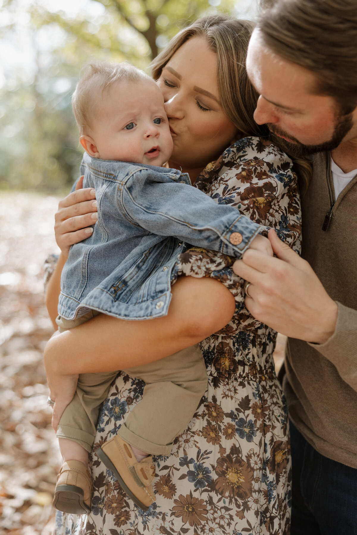 Indianapolis candid family photography baby portrait