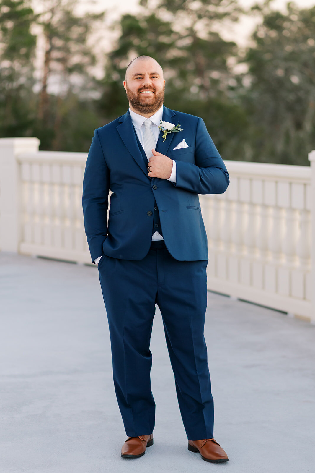 miranda-rose-photo-whitehurst-gallery-elopement-venue-chantilly-chic-celebrations-12