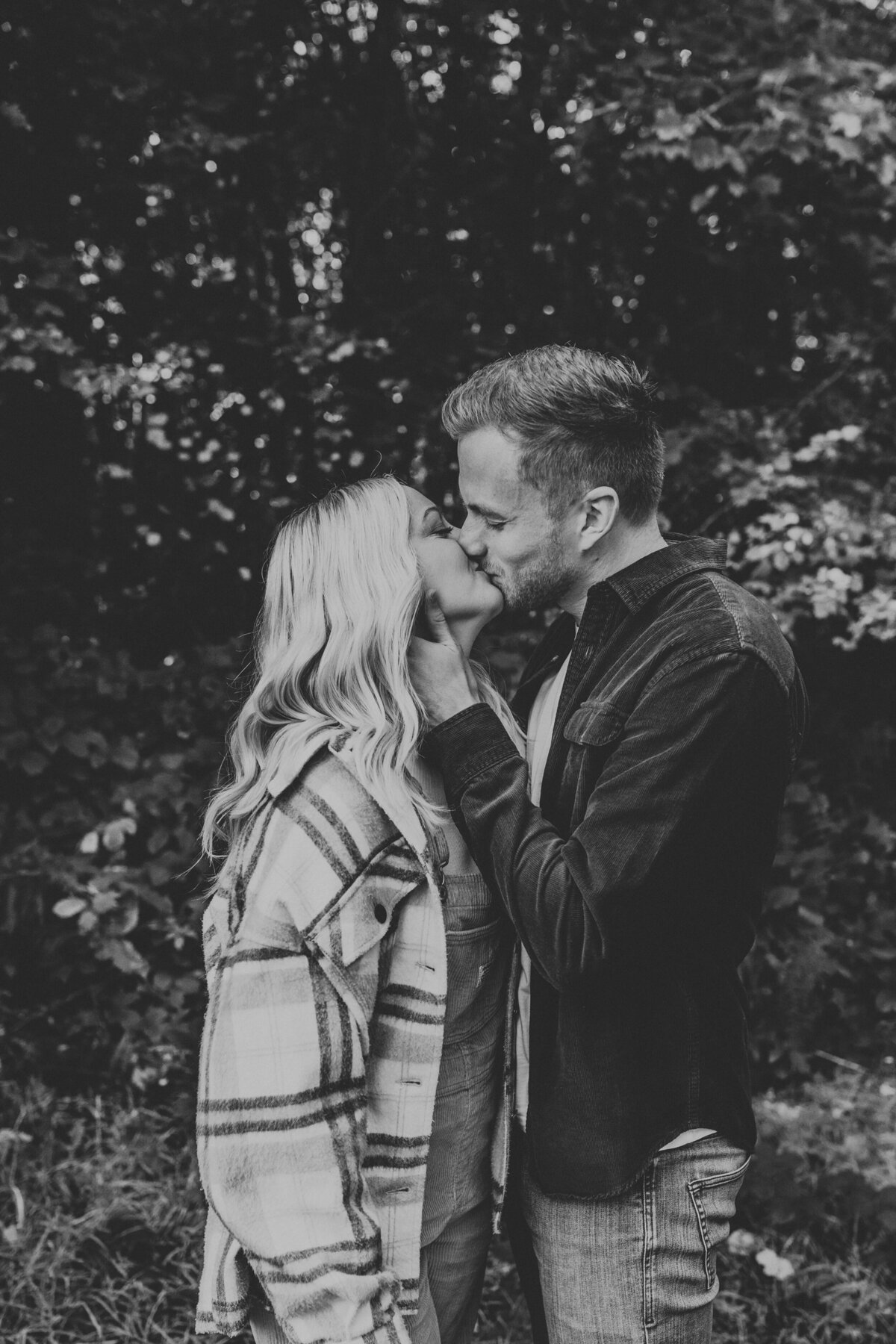 Everdon Stubbs Engagement Shoot - Northampton Engagement Photo Locations - Sophie Ann Photography (8)