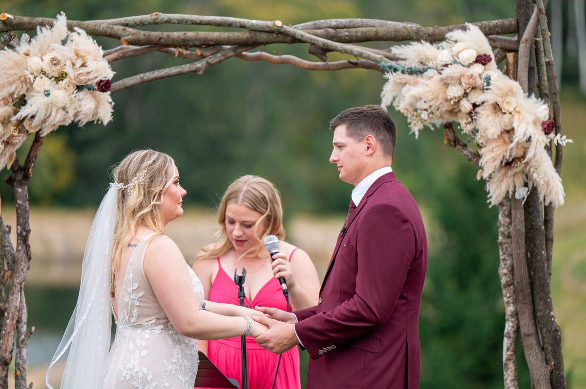 172-Wedding Ceremony Highlights-DSC_4290-Wedding Photography- St Cloud MN- Central MN, Nicole Hollenkamp