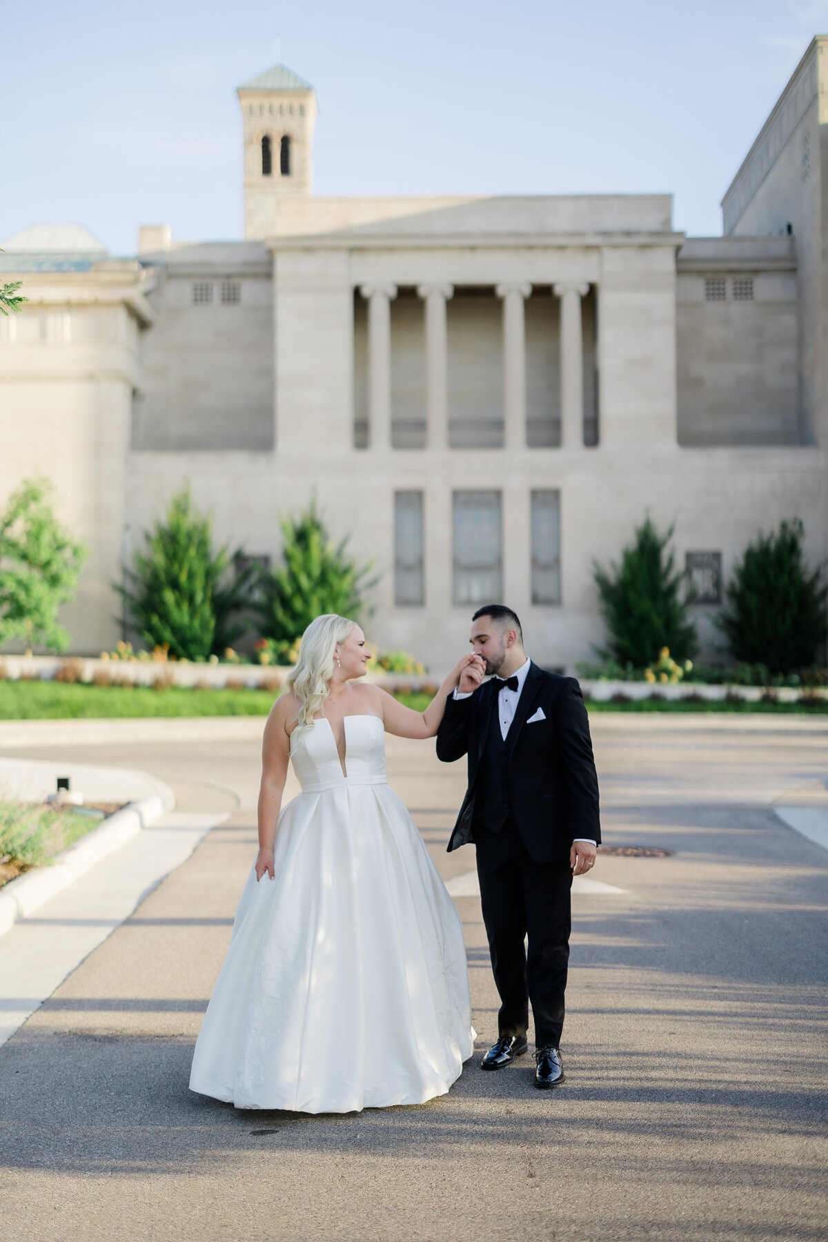 kasia-sickau-photography-cincinnati-ohio-wedding-photographer-caitlyn-mohammed-cincinnati-art-museum-wedding53