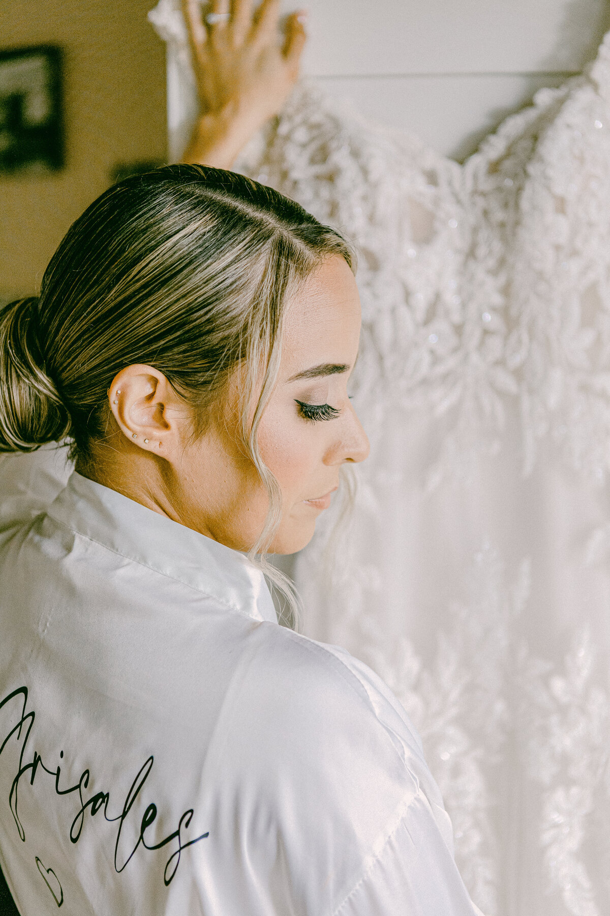 Natalia + Javier - Bride Getting Ready-35