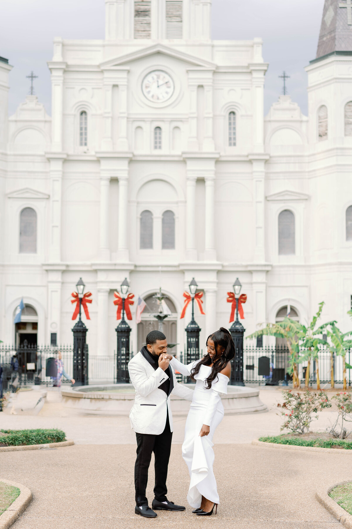 Ultra-Glam-New Orleans-French-Quarter-Engagement-Session-Photos-09288