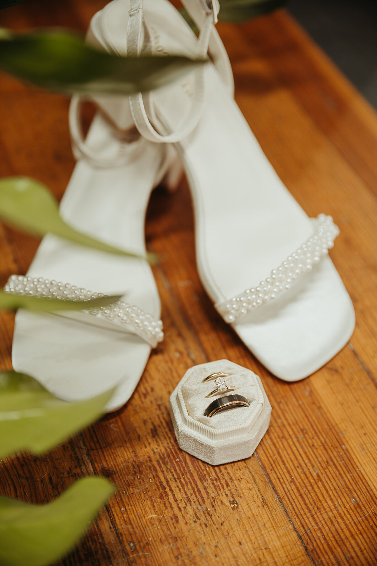 j + j details website-59