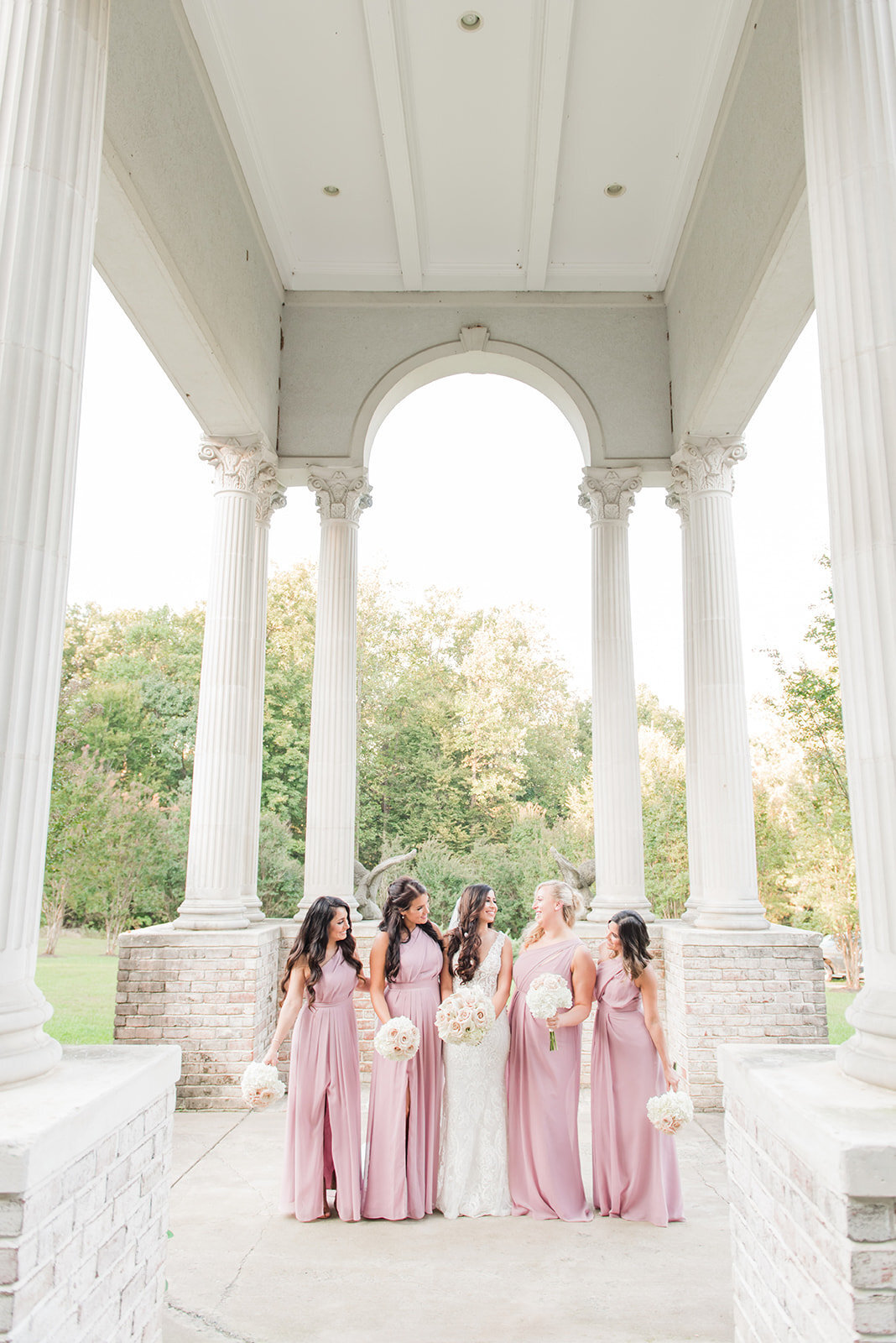 BEACON_HILL_MANOR_WEDDING_S+T_JOFFOTO-571