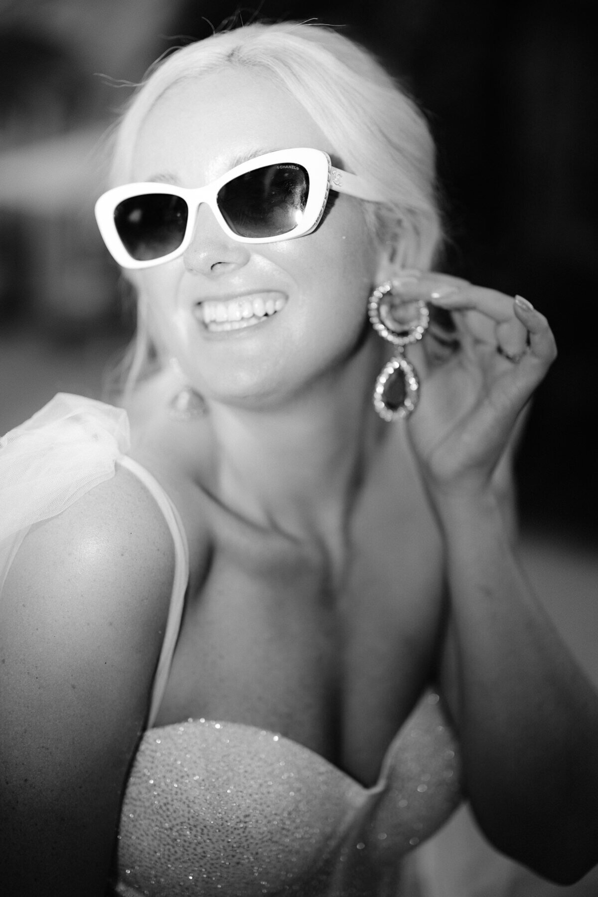 Modern_Chic_Chateau_Valouze_Destination_Wedding_Photographer-33
