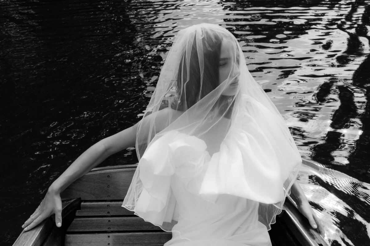 modern-portrait-solace-london-hamburg