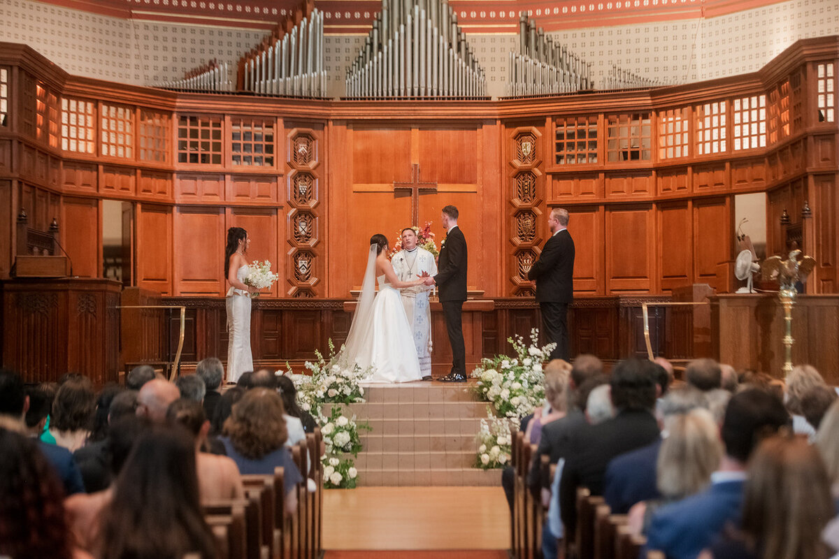 Tyde at Walnut Beach Romantic and Timeless Summer Wedding