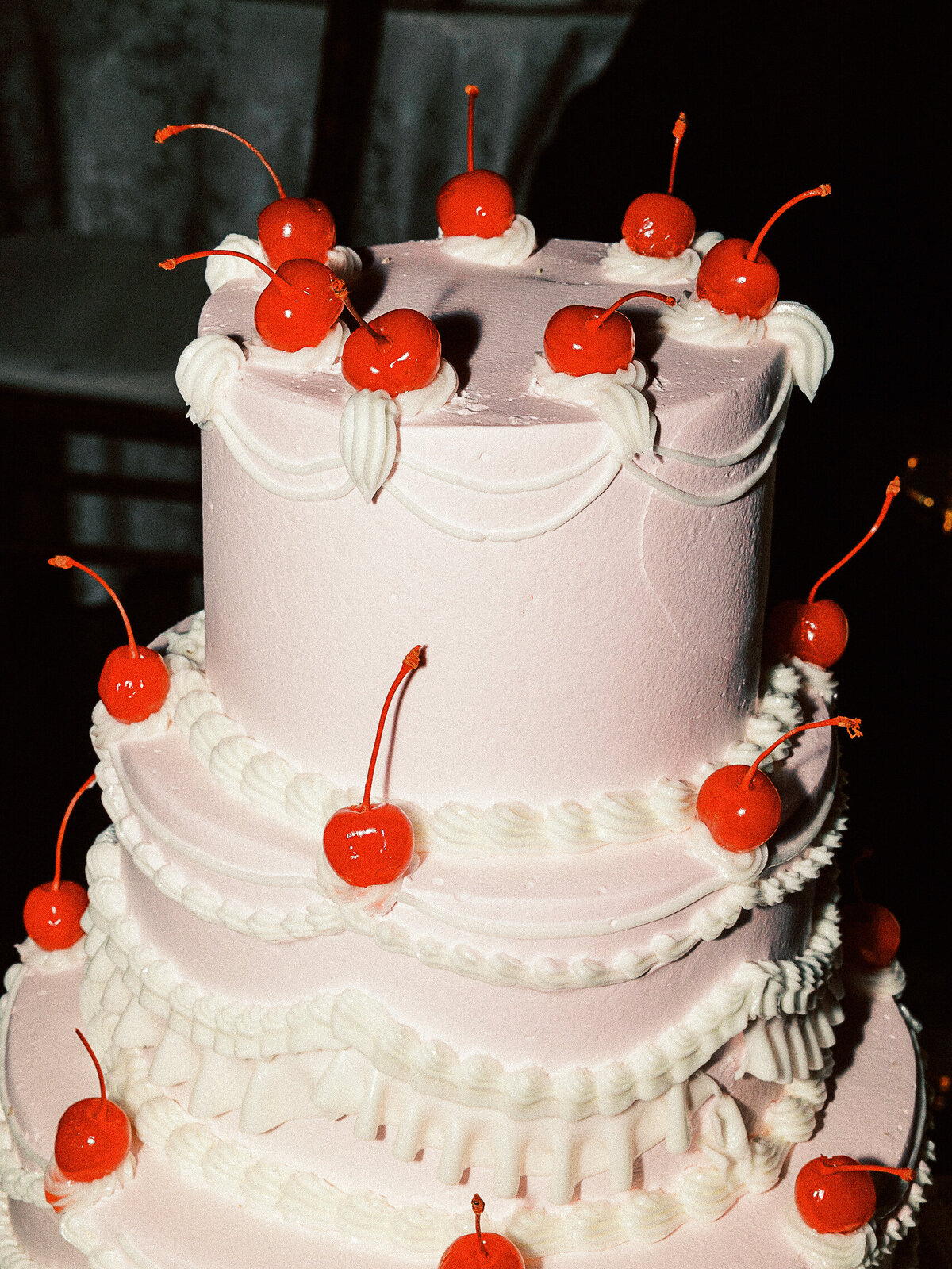 nyc-wedding-photographer-wedding-cake-1