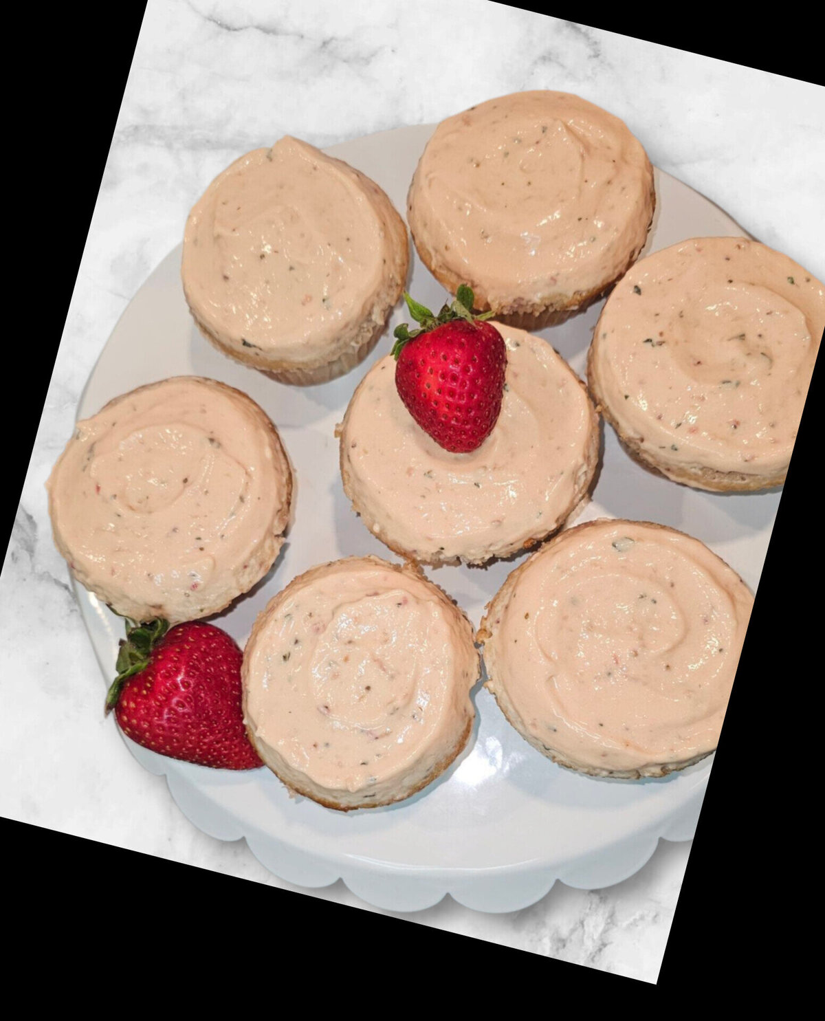 Strawberry lemon & mint cupcakes with strawberry mousse 