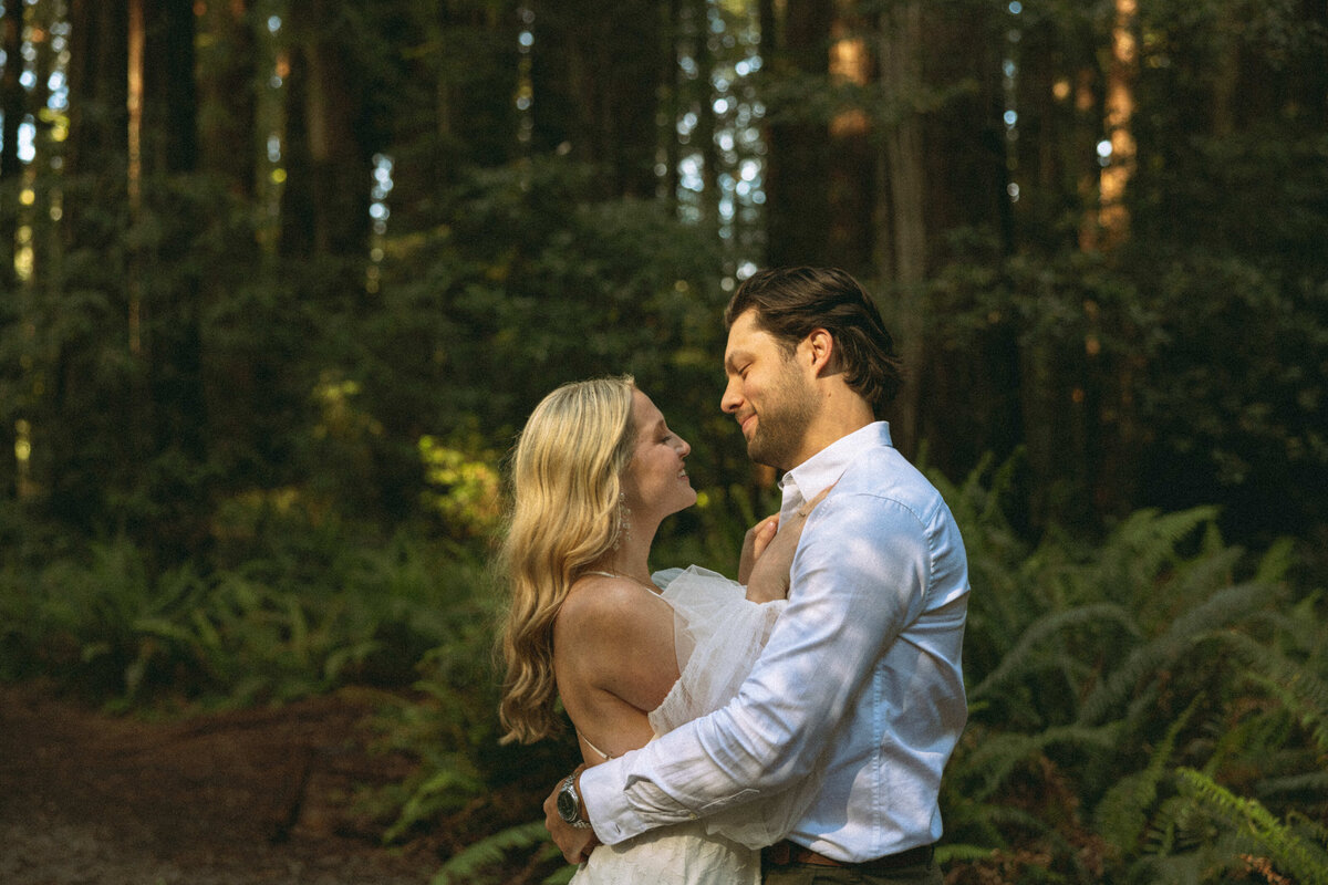 redwoods-oregon-california-brookings-forest-elopement-jayde-mikenzie-photography-217