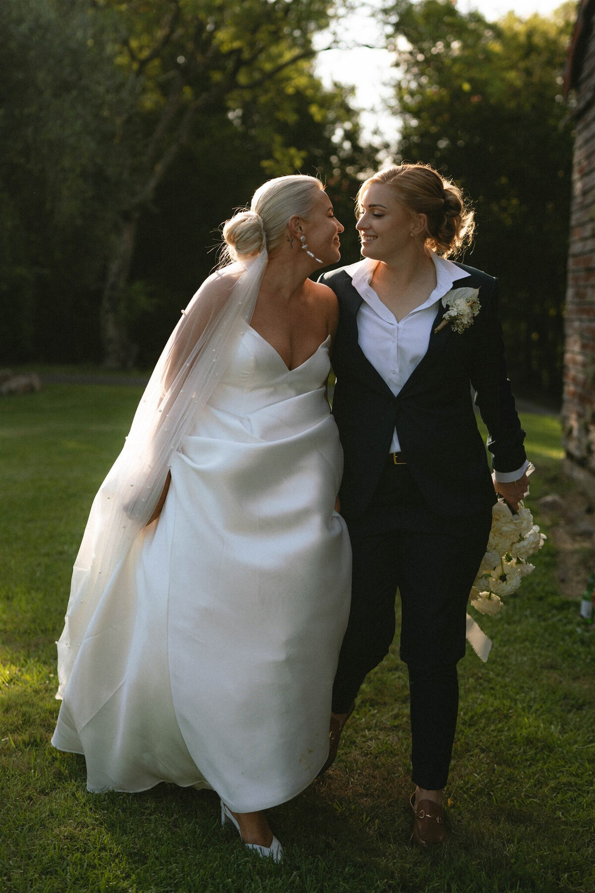 olivia rose photography same sex wedding white classic vintage fun party farm winery wootton forster taree forster nsw australia tiona palms lake_-9