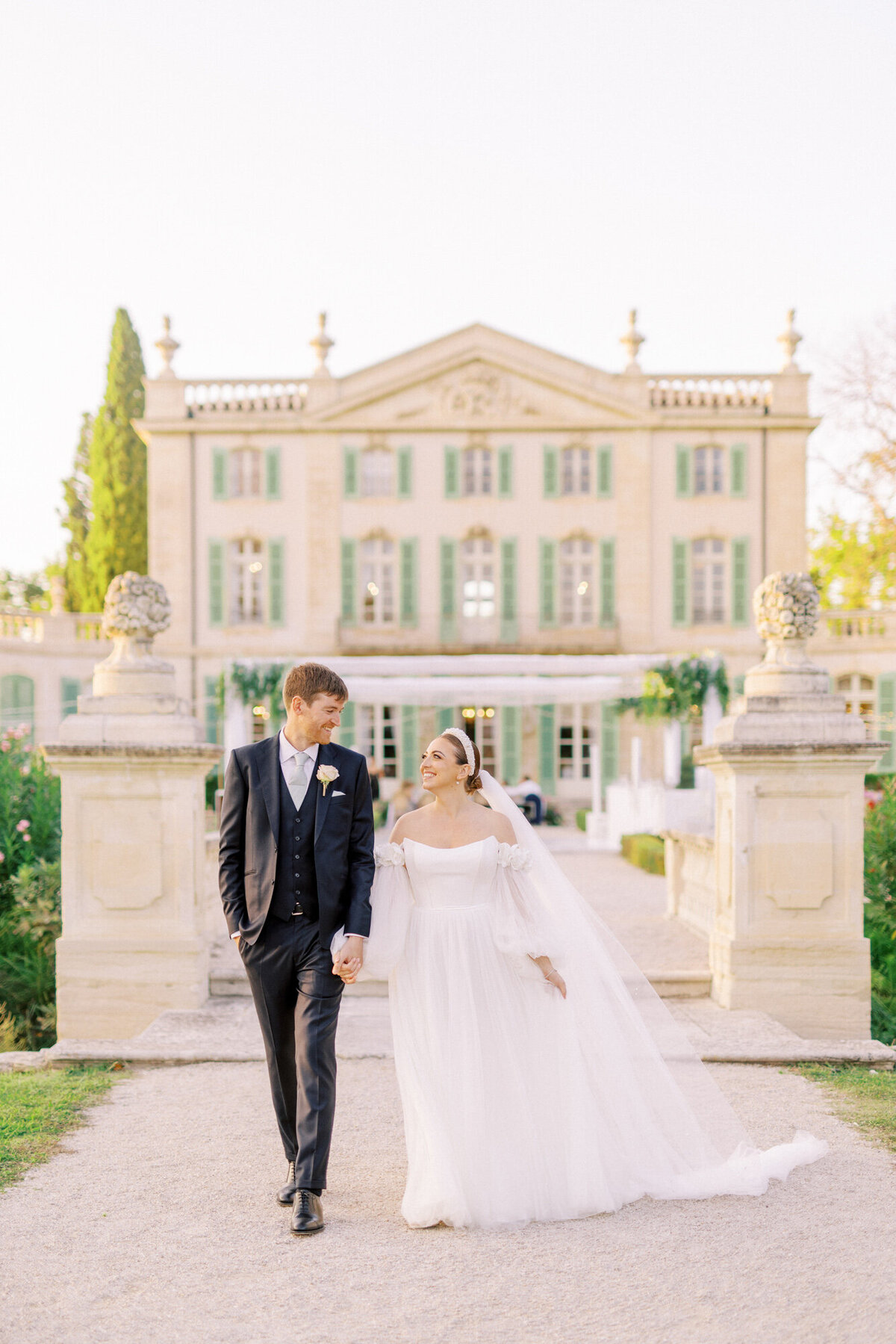 Maïlys Fortune Photography Husband Wife Wedding Weddings Photography France Switzerland Italy Timeless Dreamy Imagery Bilingual French English Destination Weddings Destination Wedding Provence French Riviera Paris Lake Como Tuscany155