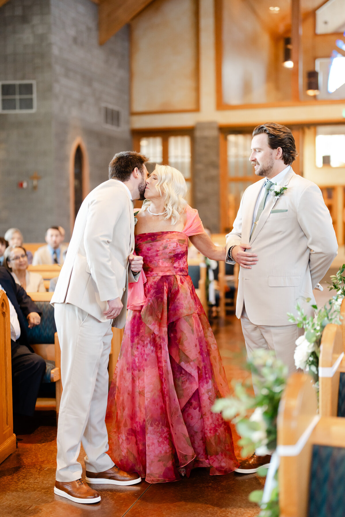 montage-summer-park-city-catholic-wedding-pepper-nix-loganwalkerphoto-419L-0606