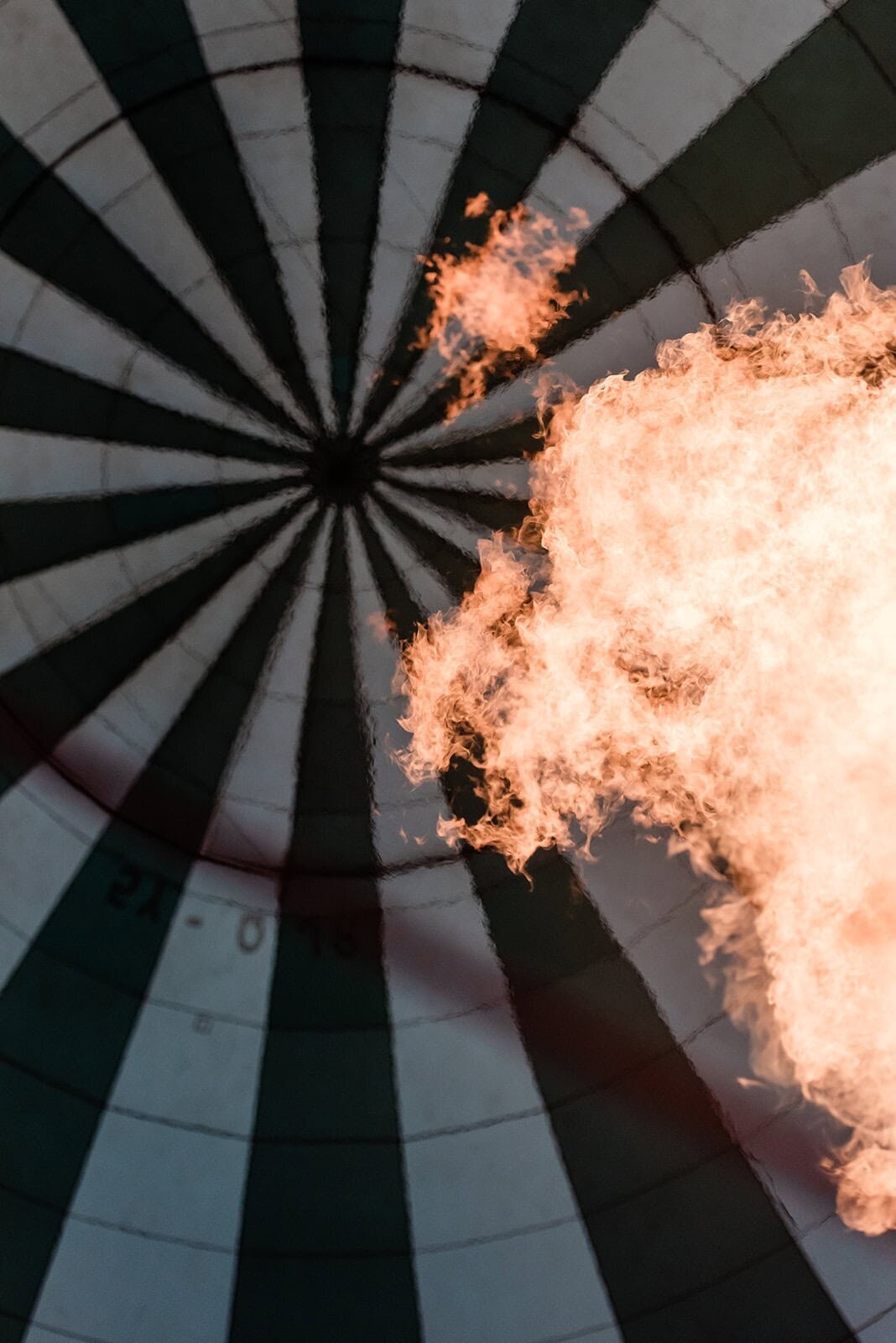 Where-to-do-Hot-air-balloon-ride-for-romantic-safari-wedding-7-Soul-and-Sky-Weddings