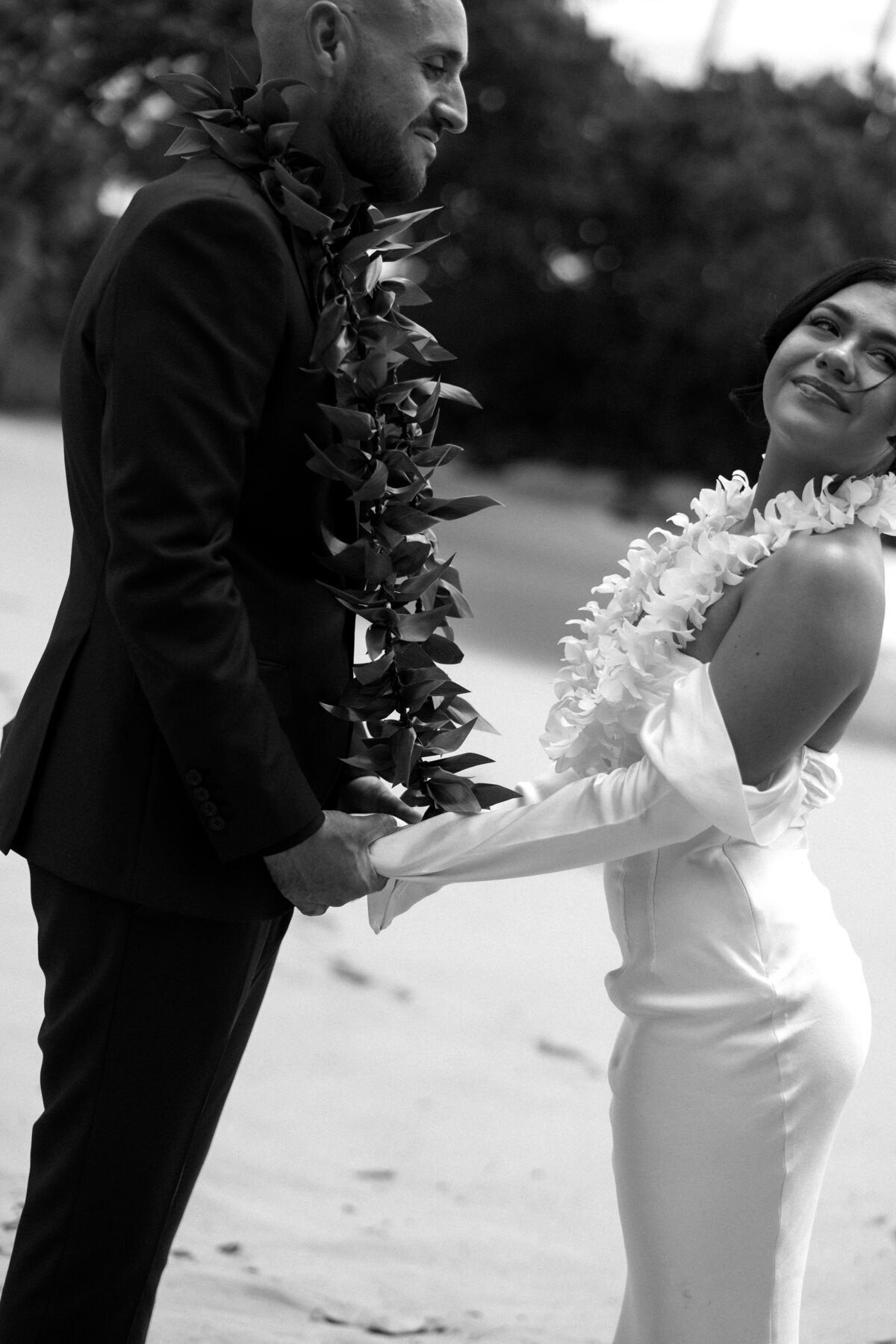 1Hawaii-Honolulu-Destination-Wedding-Kualoa-Ranch-Paliku-Photographer-Oahu-Maui-Kona-1972