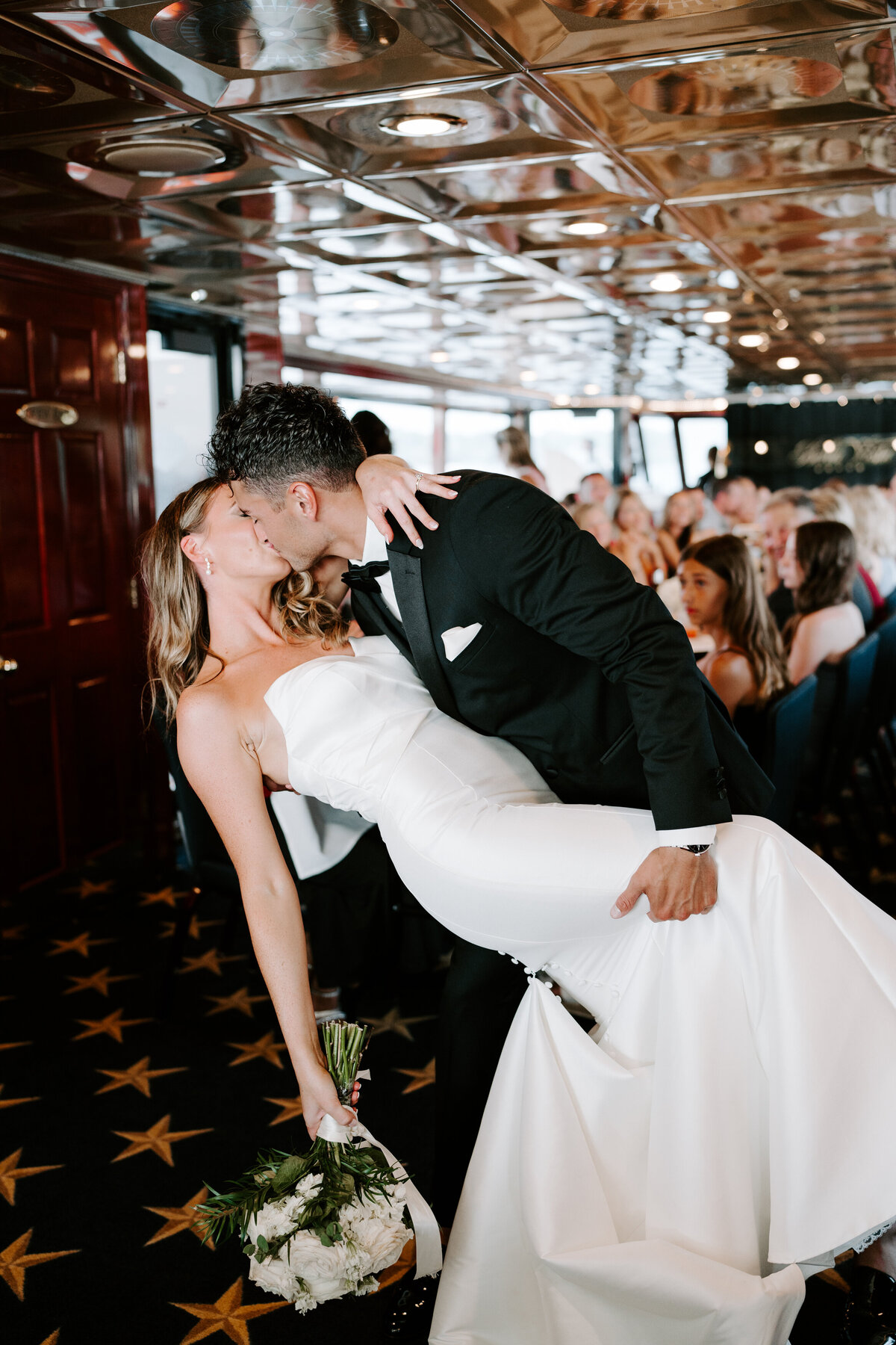 abby-parker-lake-minnetonka-wedding-77