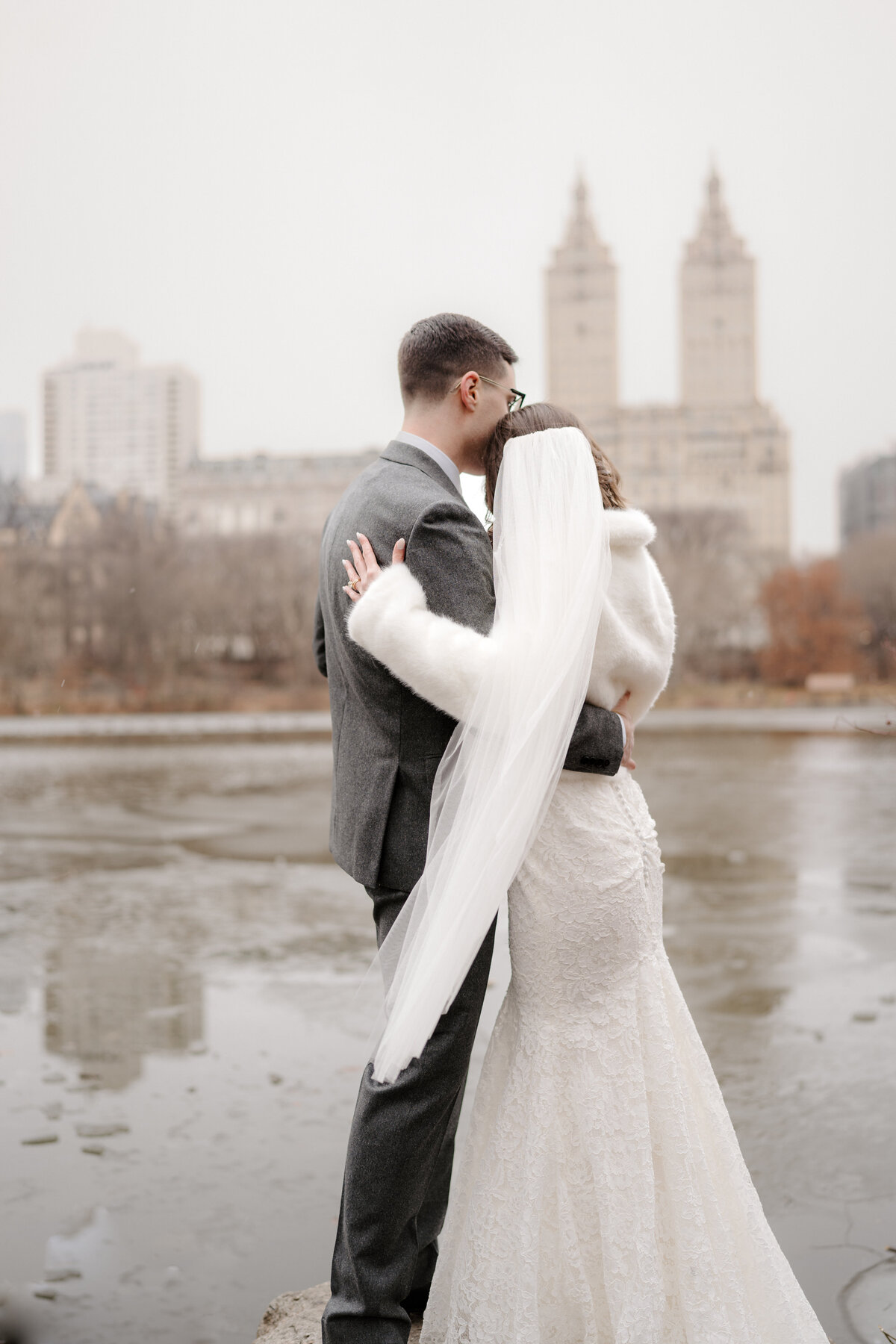 bow bridge wedding pictures