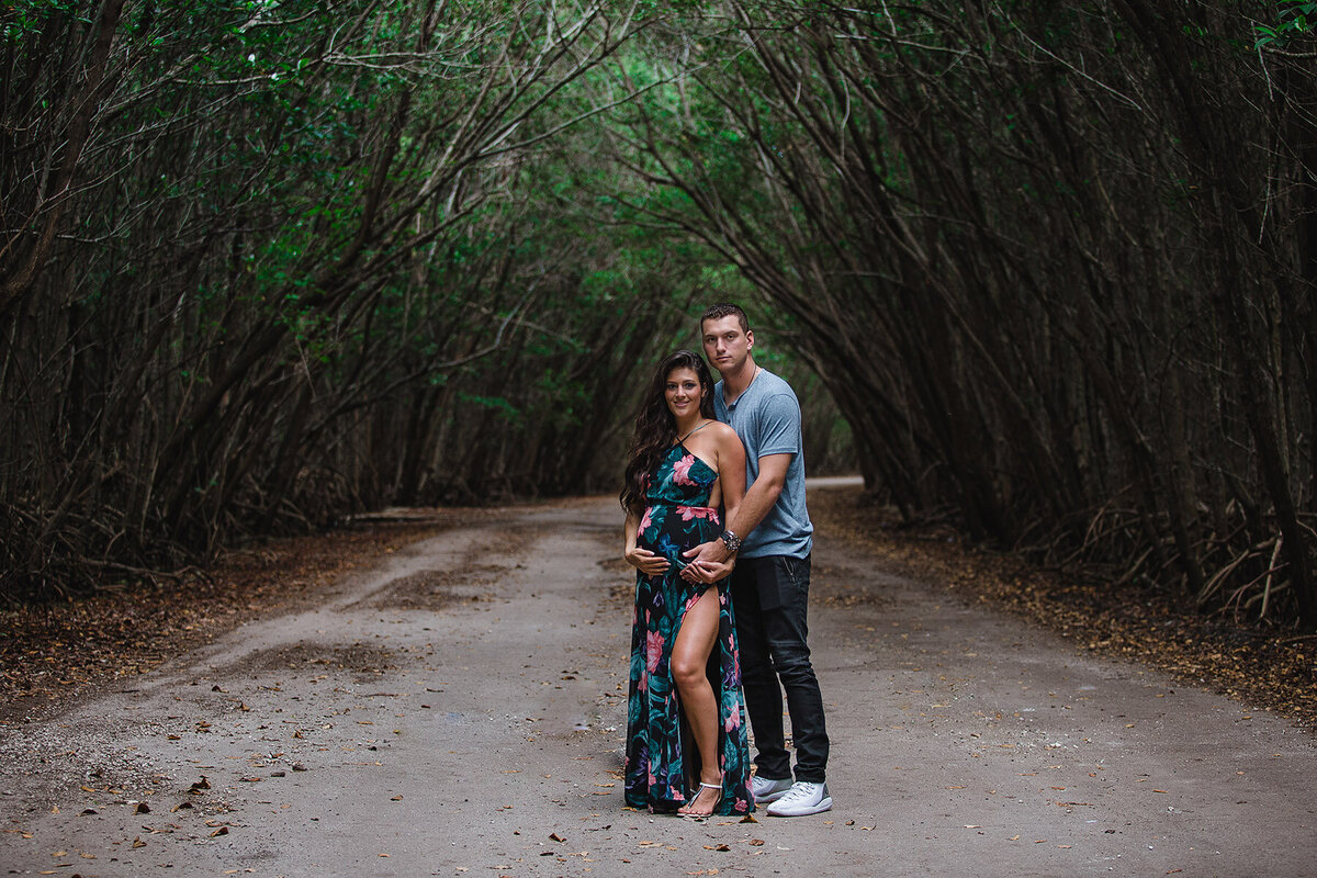 photographer-to-the-stars-miami-pregnancy-session-steph-lynn-photo-mattheson-hammock-park-couple-celebrities