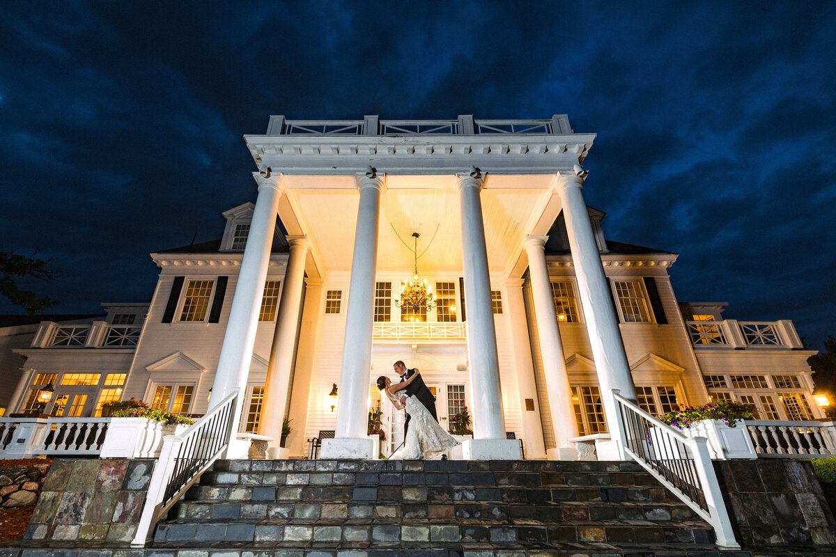 1064 WED Simon 09-14-23