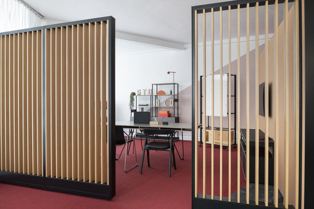 bene palisade booth london furniture showroom images