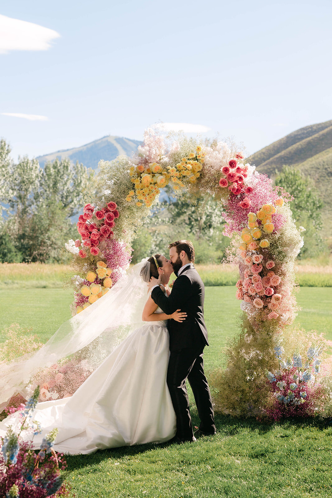 Olivia&TomSneakPeeks(Wedding)-118