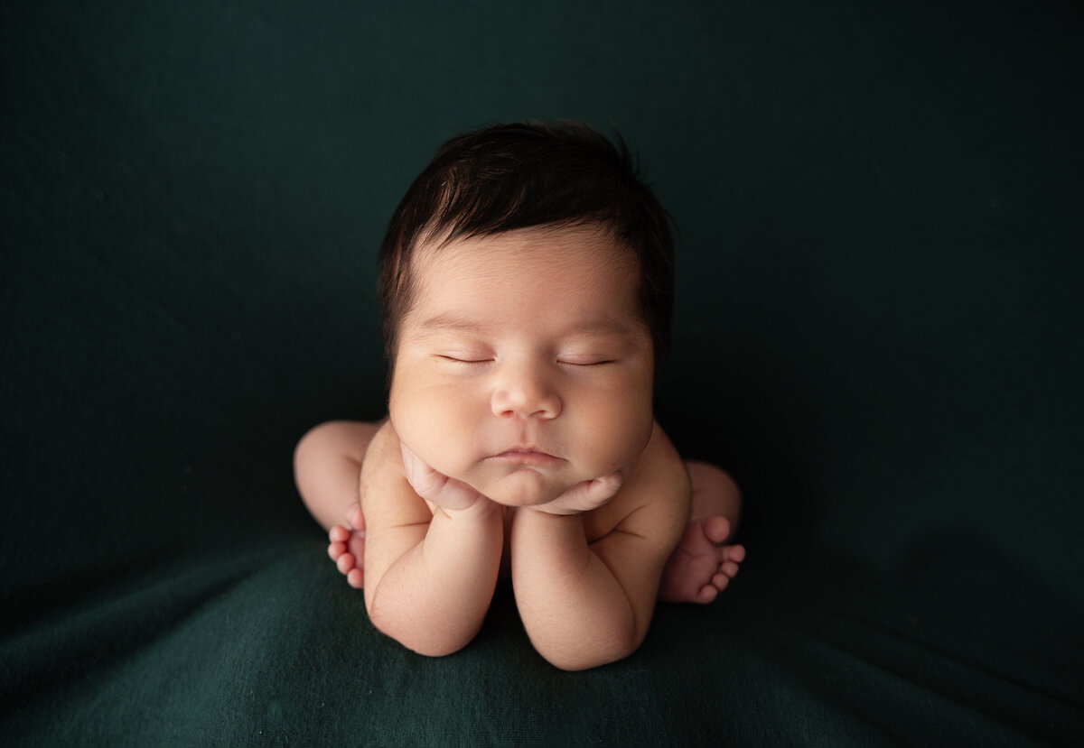 fort worth newborn boy in frog  pose