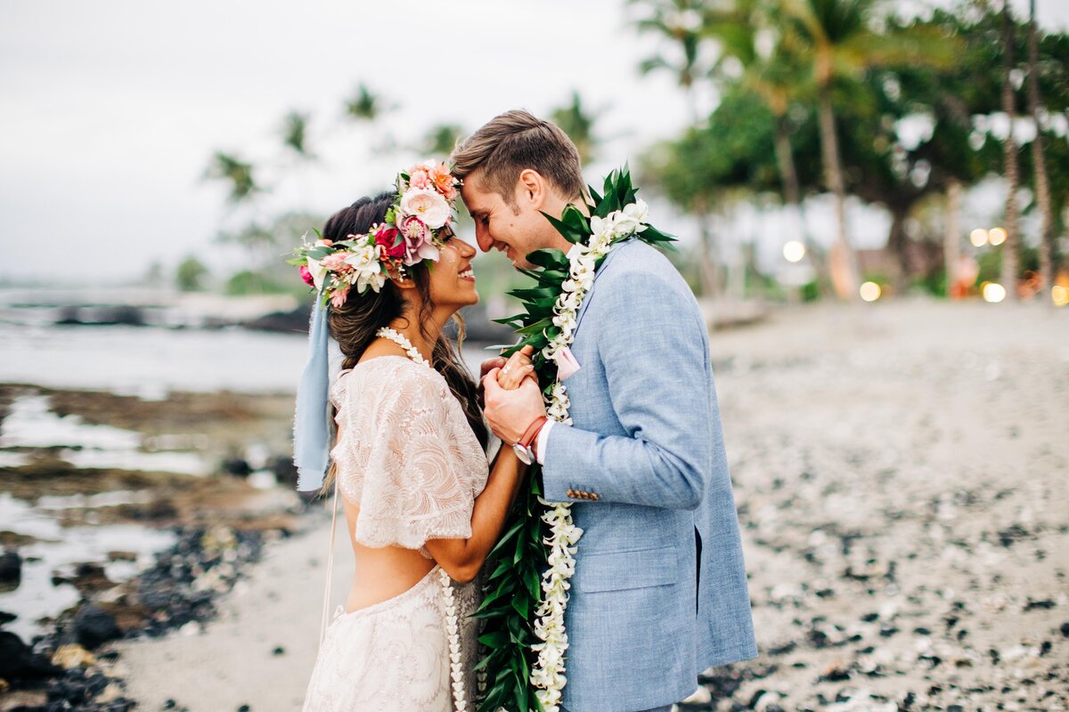 hawaii-island-micro-boho-wedding
