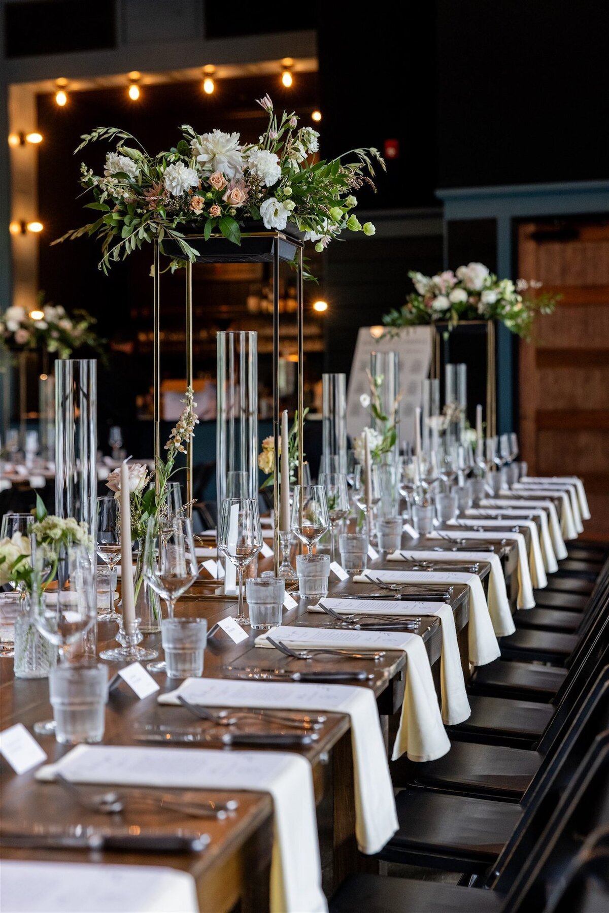 buena-vista-surf-hotel-wedding-coordinator-van-halen-events-table-setting