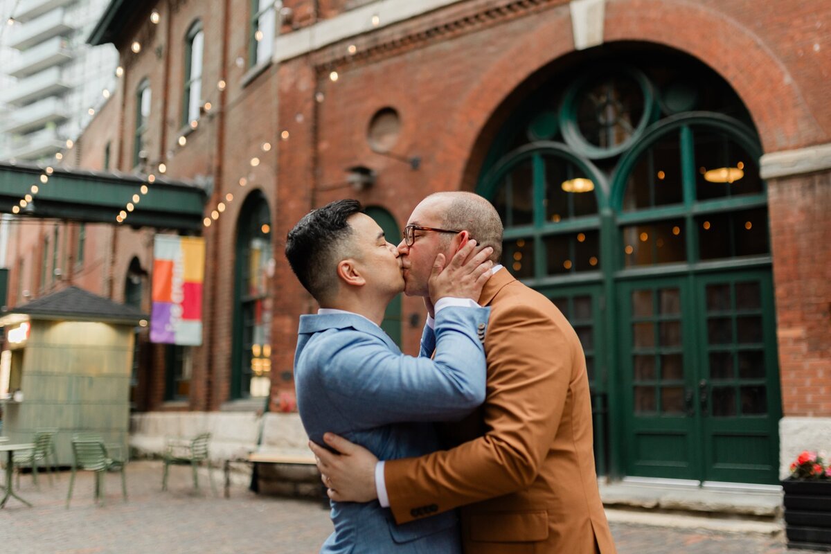 distillery district wedding photographer
