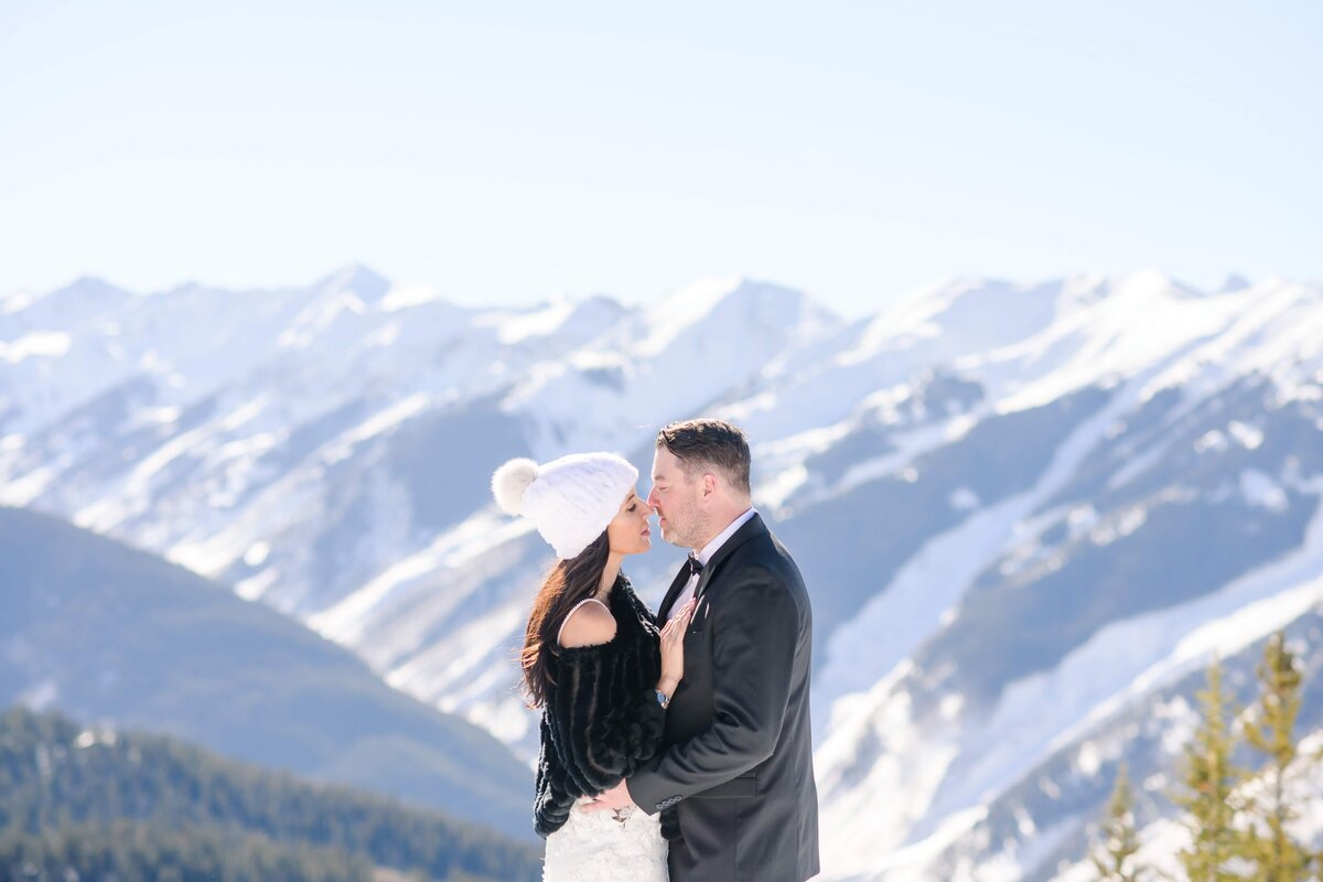 132-Aspen_Mountain_Wedding_Portraits_The_Little_Nell_Aspen_Wedding_Photographer_MaggShots_Photography (1)