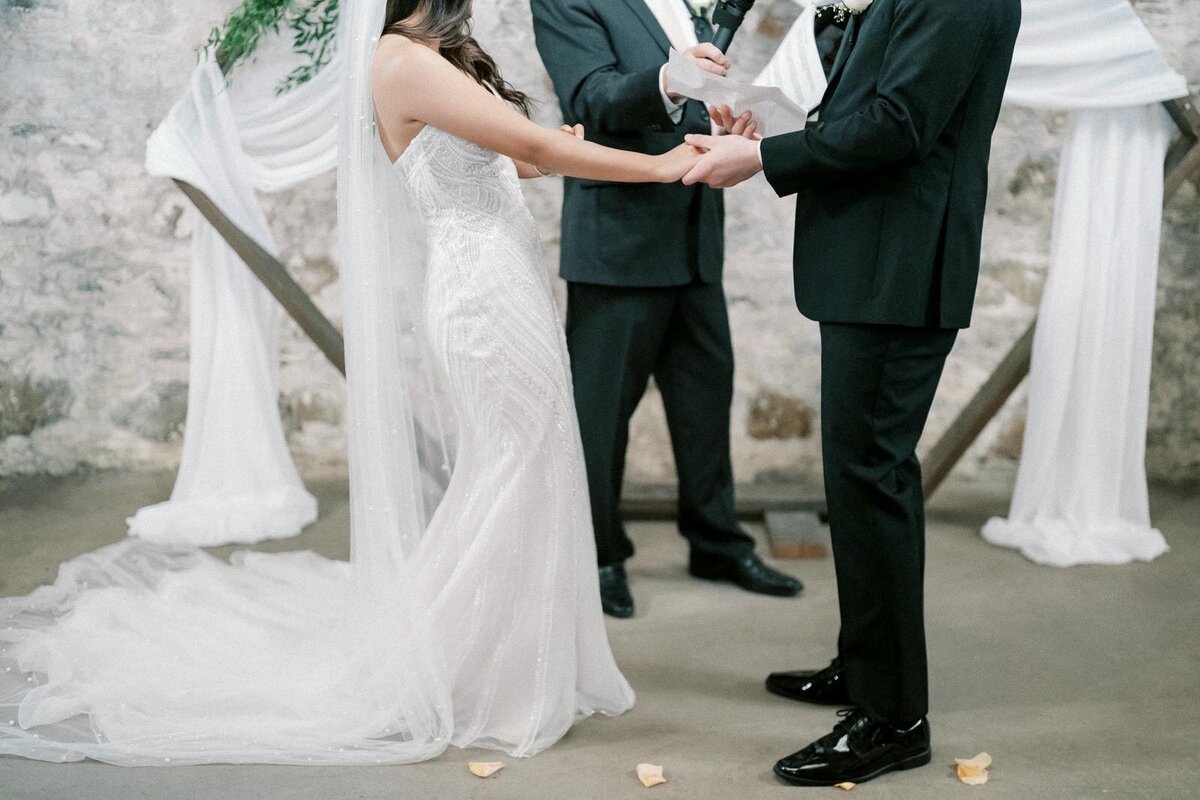 W11-Wedding-Photos-Caledon-Valley-Estate-Eleanor-and-Michael-2024-11-02-2500px-1154