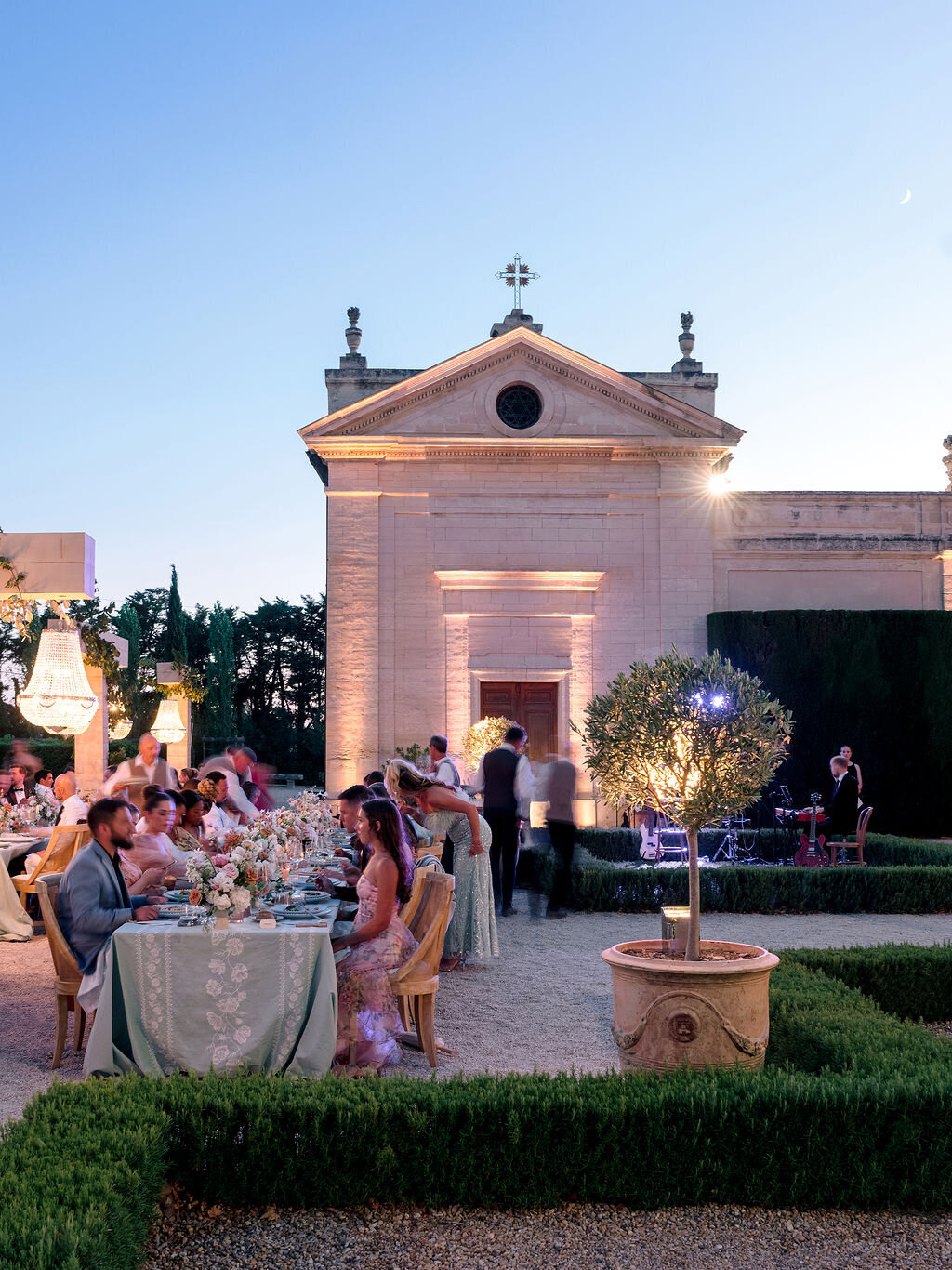 Chateau-de-Tourreau-wedding-Floraison49