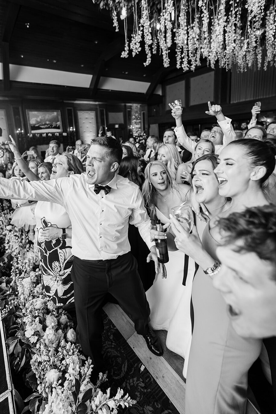 stein-eriksen-lodge-july-summer-park-city-mountain-wedding-pepper-nix-2212-2639bw