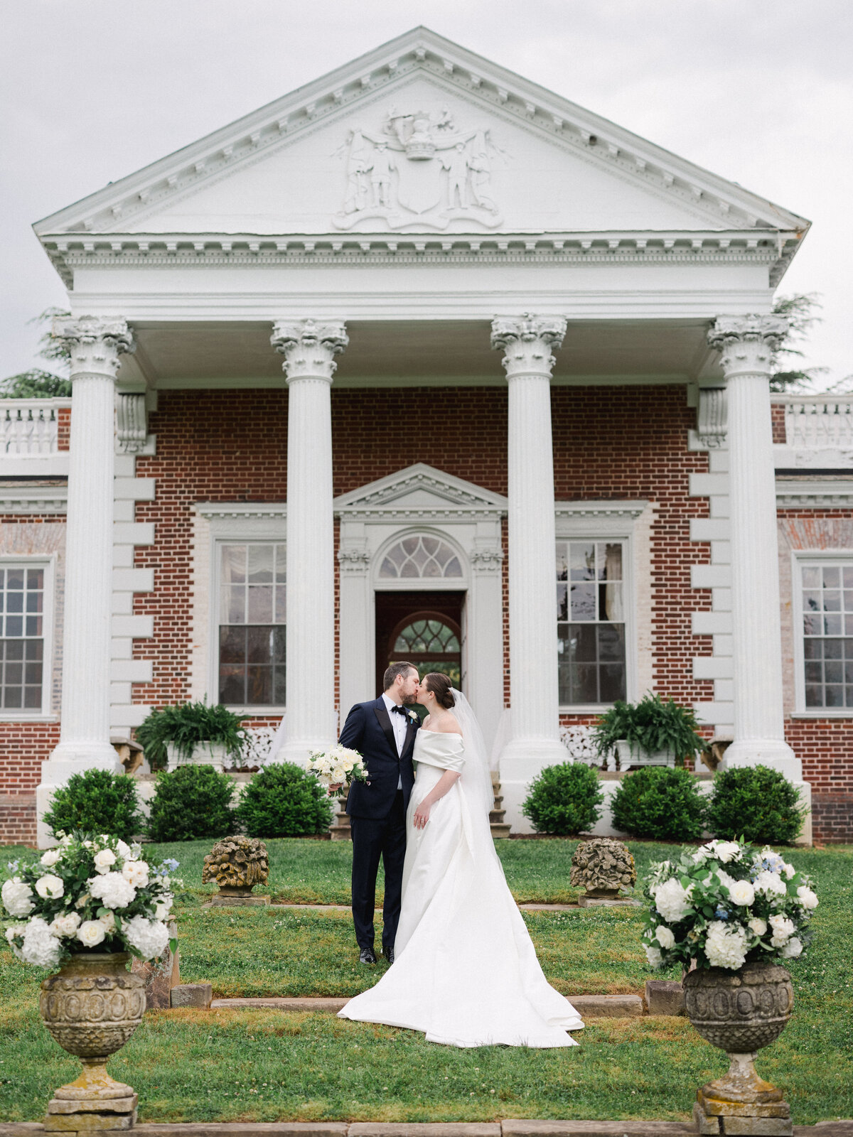 20240511-Olivia+DrewWeddingSneakPeek-36