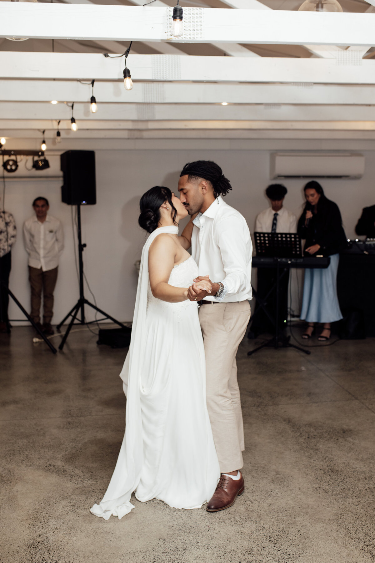 SNEAK PEEKS-3951