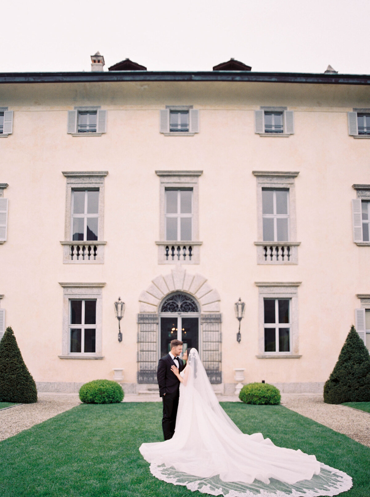 Villa Balbiano Elopement - Janna Brown Lake Como Photographer