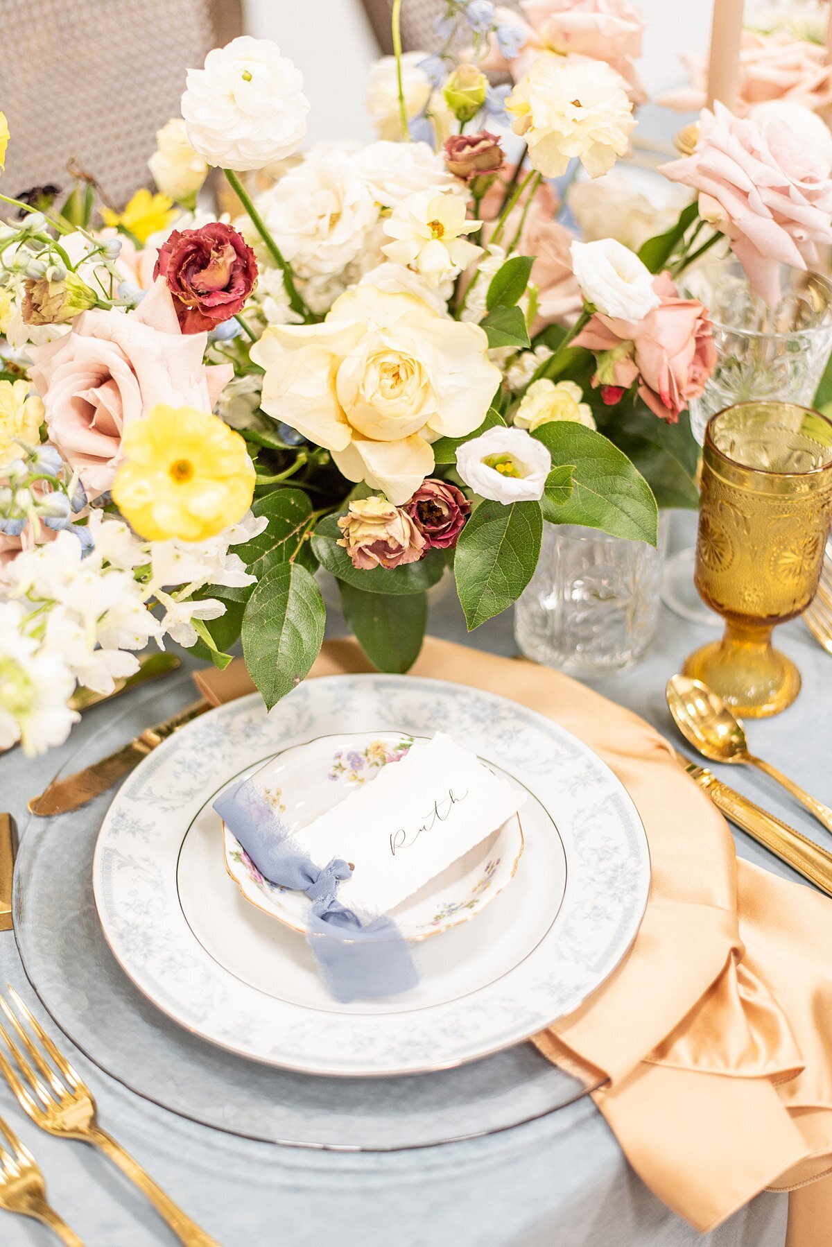 wedding-reception-tablescape-yellow-blue-pink-fairytale-bride