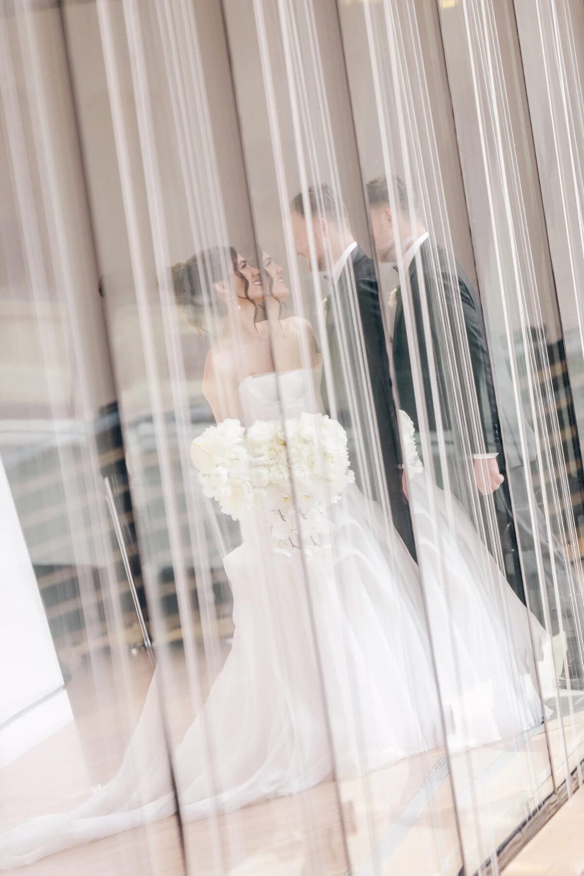 Crystal-Bridges-wedding-2025-0016