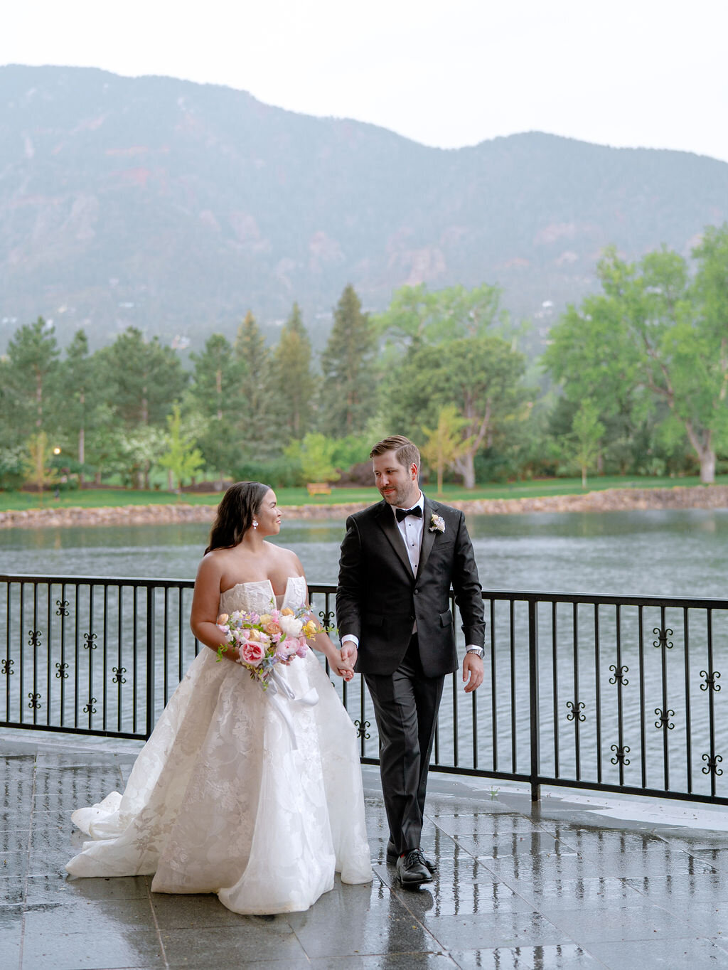 Colorado-mountain-wedding-broadmoor5090