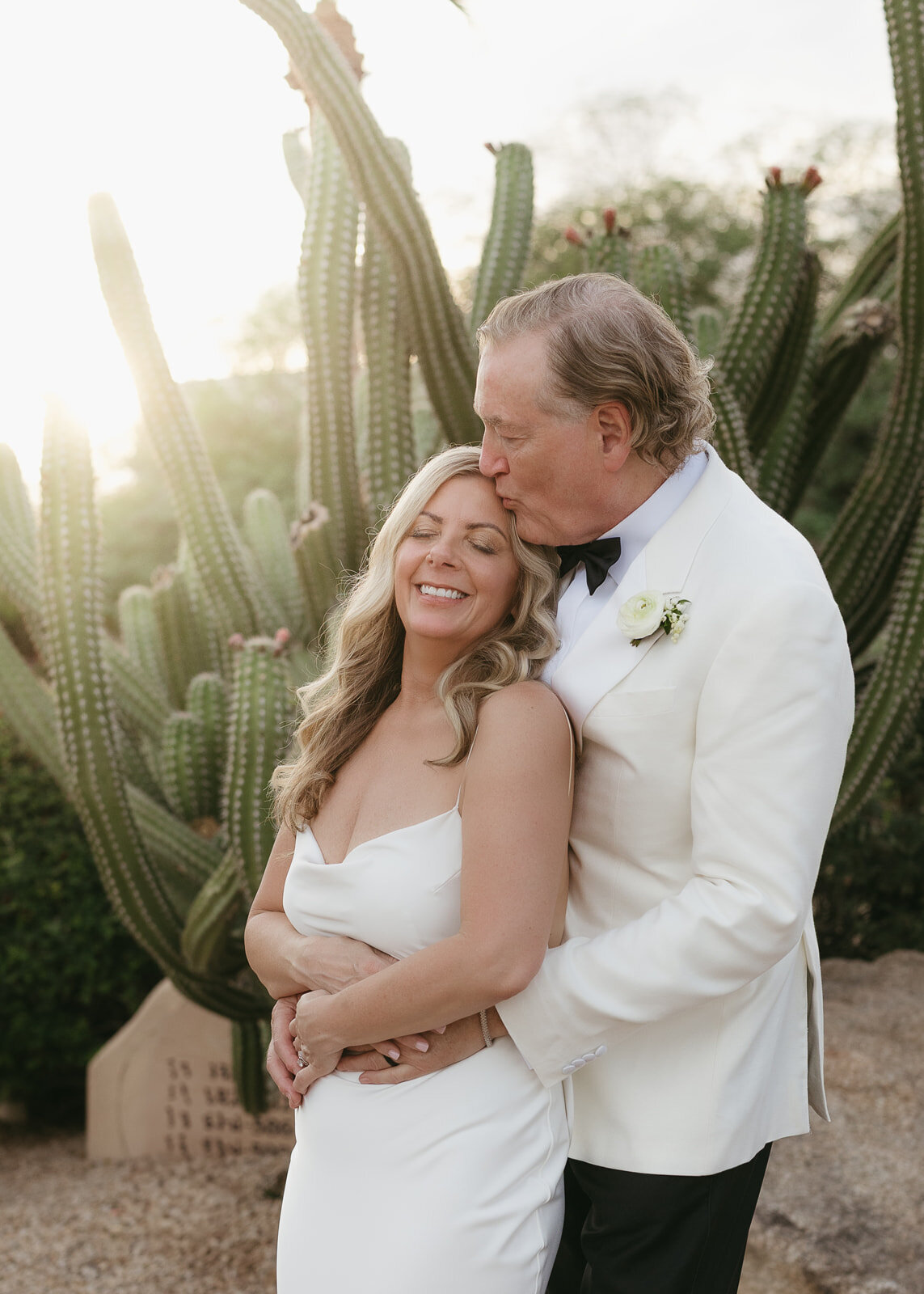 Luxury wedding ceremony in scottsdale styled by Arizona wedding planner 