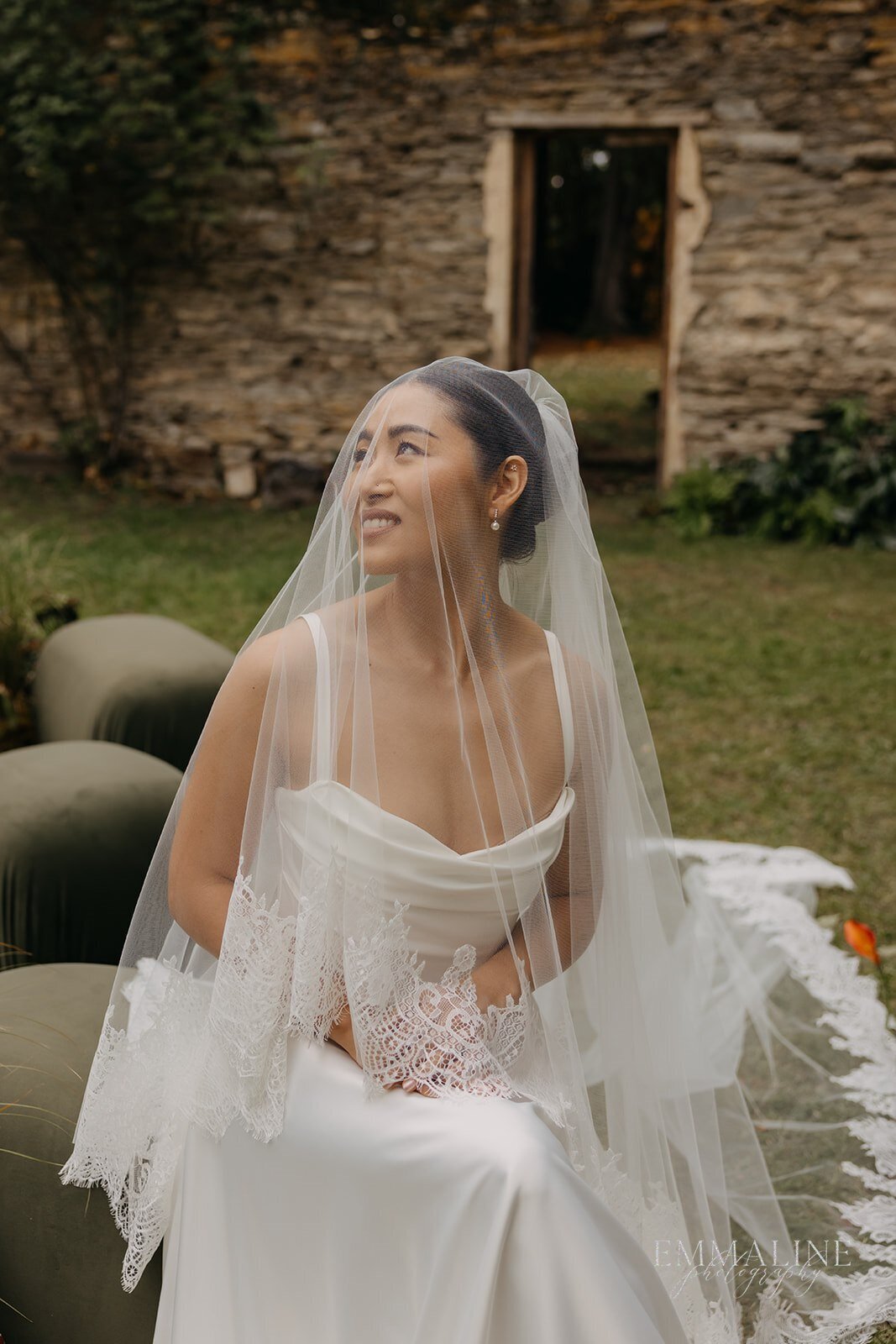weddingphotoshootinqueenstownwithmakeupartistforbridesinnewzealandbypaigeshipstonee25