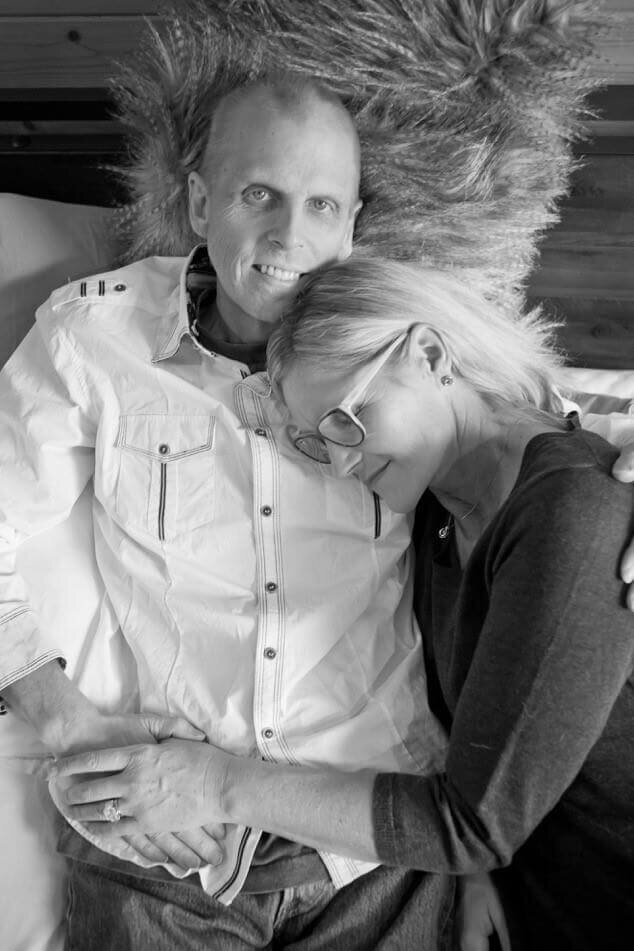 Part 4 - Phillipa and Eric on our Bed on our Professional Photo Shoot Christmas 2016