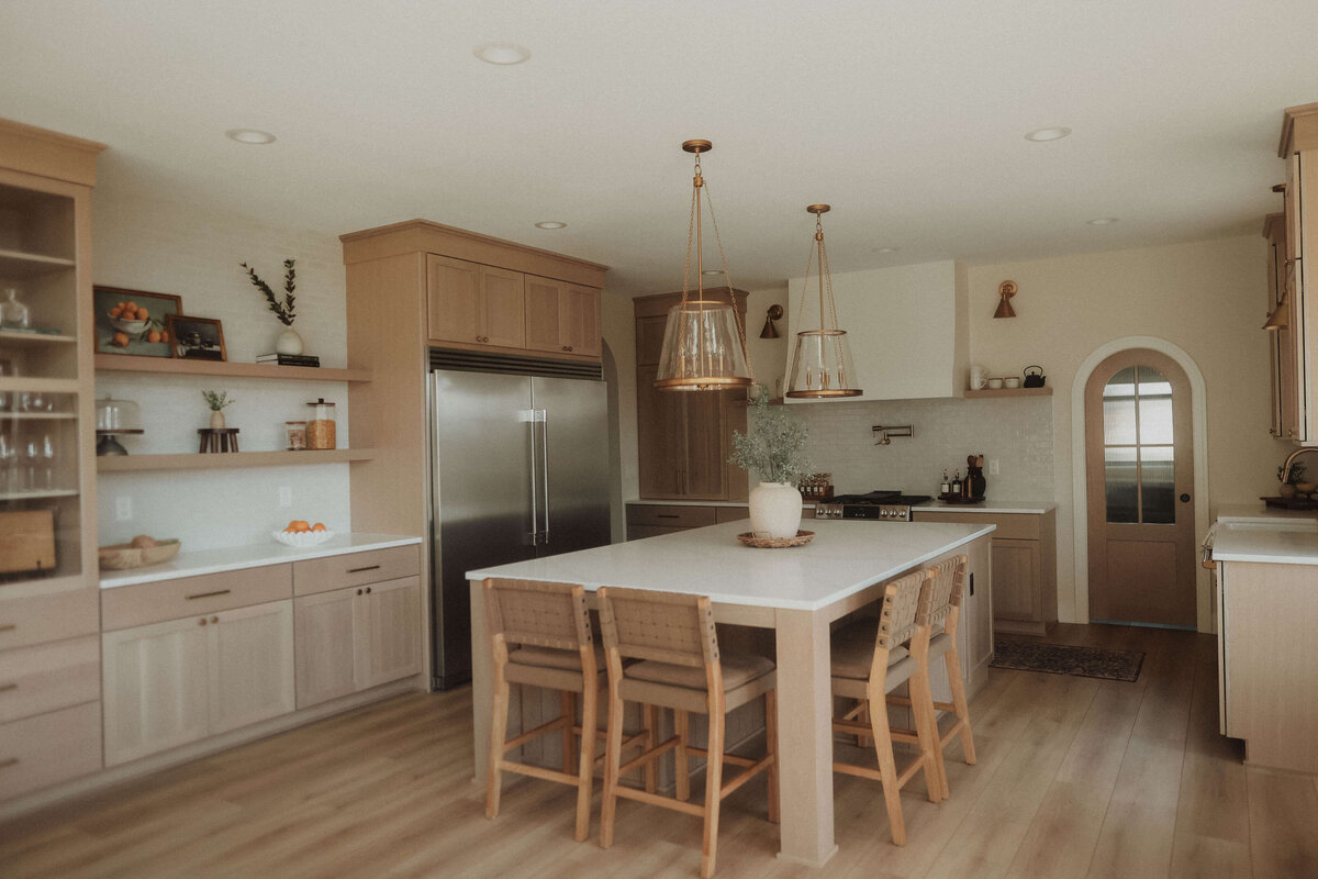 9632-Kitchen-Polk-City-Central-Iowa-Custom-Home-JRL-Builders-3F1A8040