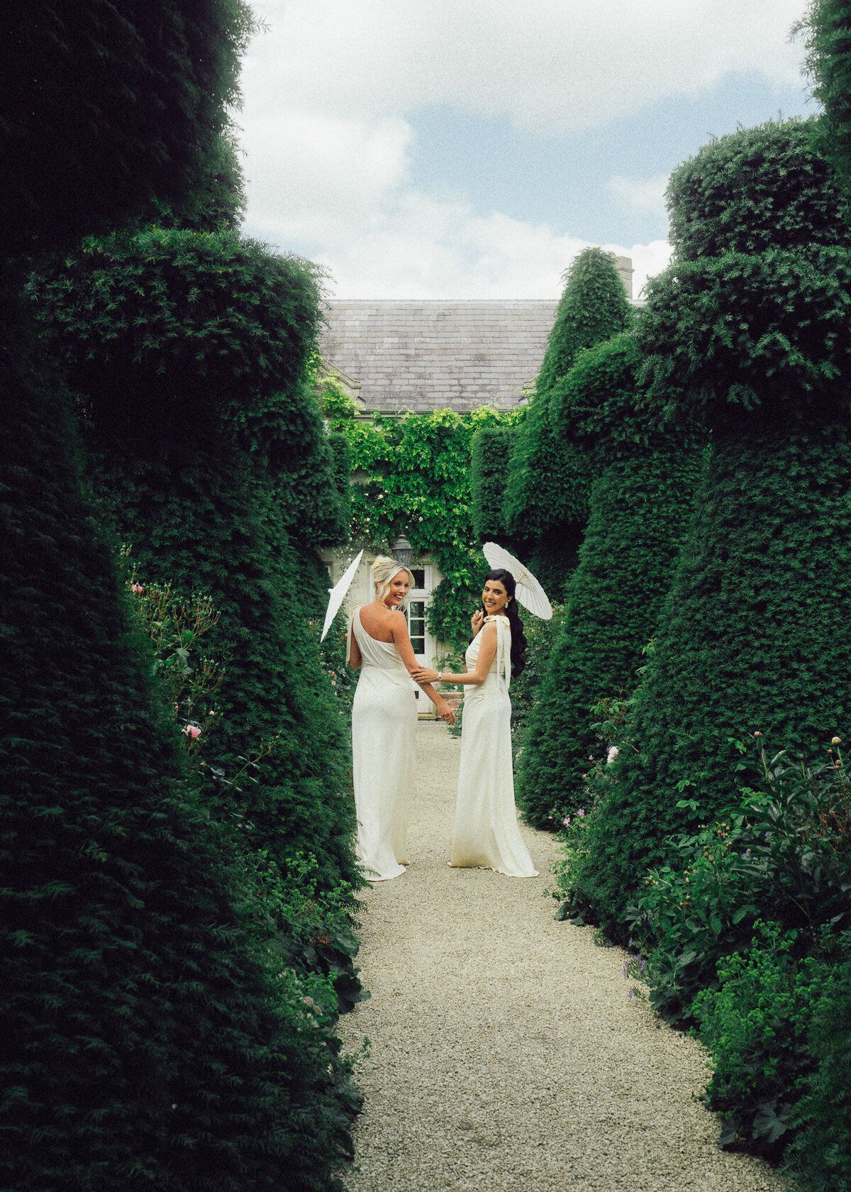 15. euridge-manor-wedding-photography-cinematic-bridal-portraits-30