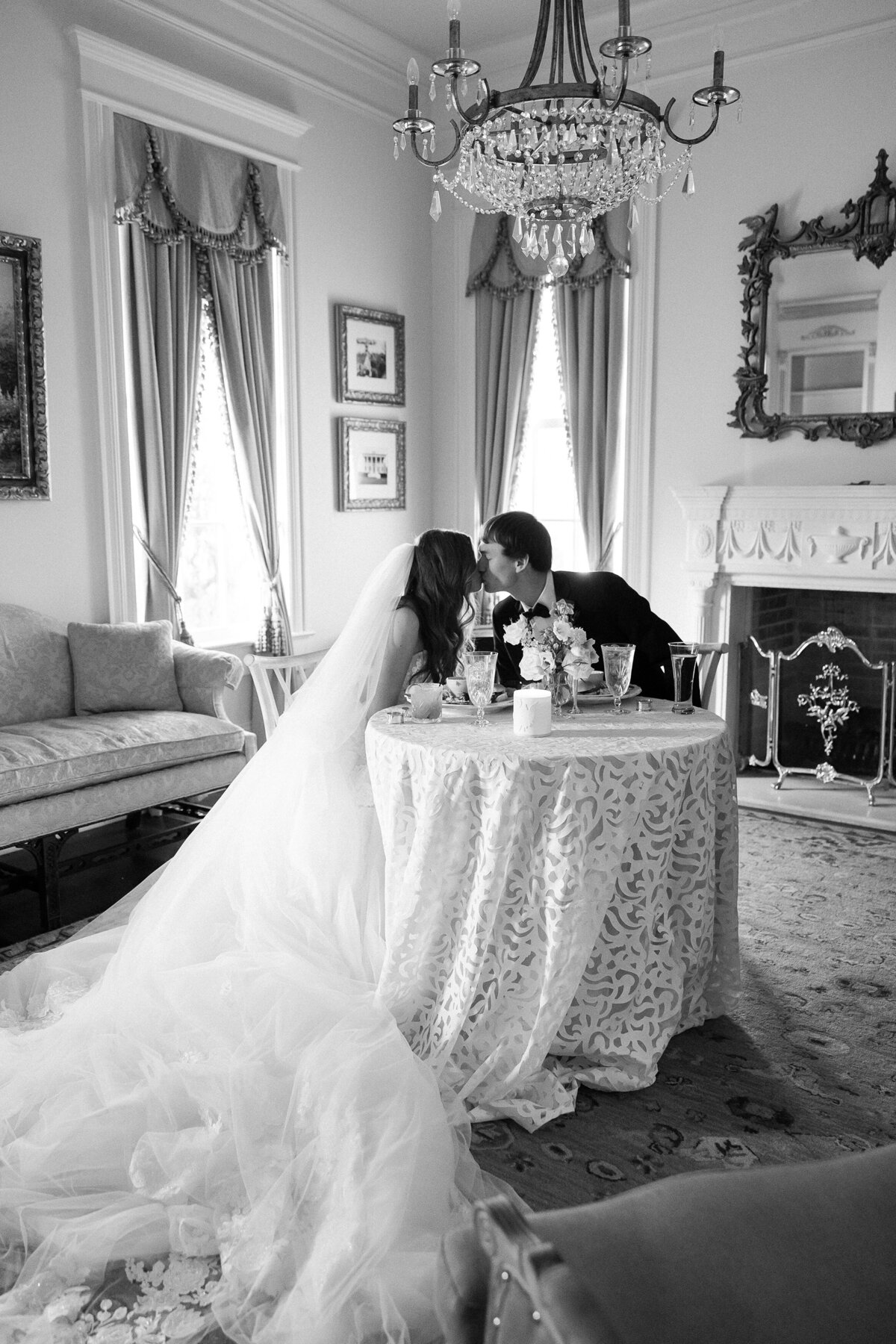 Oxford Mississippi luxury tented wedding photographer 0024