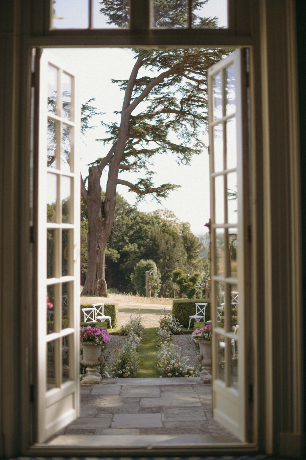 Flora_And_Grace_Analog_35mm_Editorial_Wedding_Photographer (1 von 1)-113