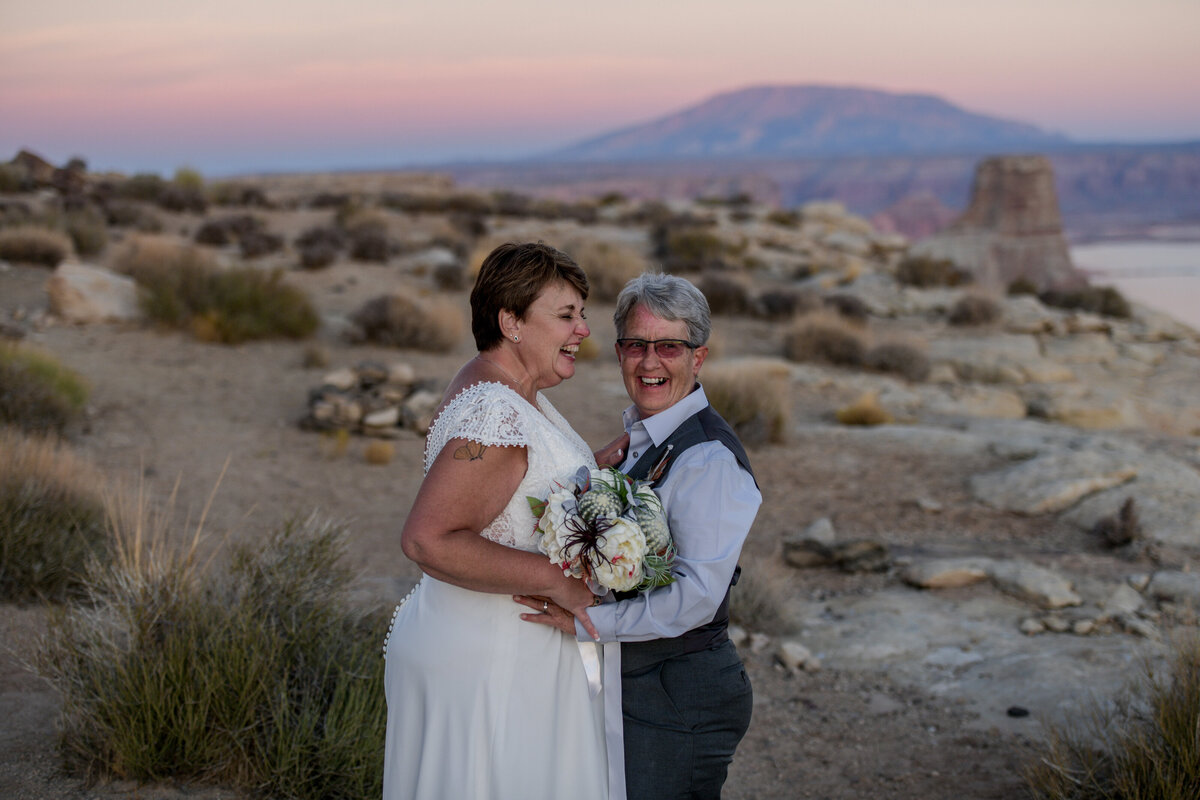 10.19.20 Elopement at Alstrom Point Vicky and Paige Photography by Terri Attridge-351