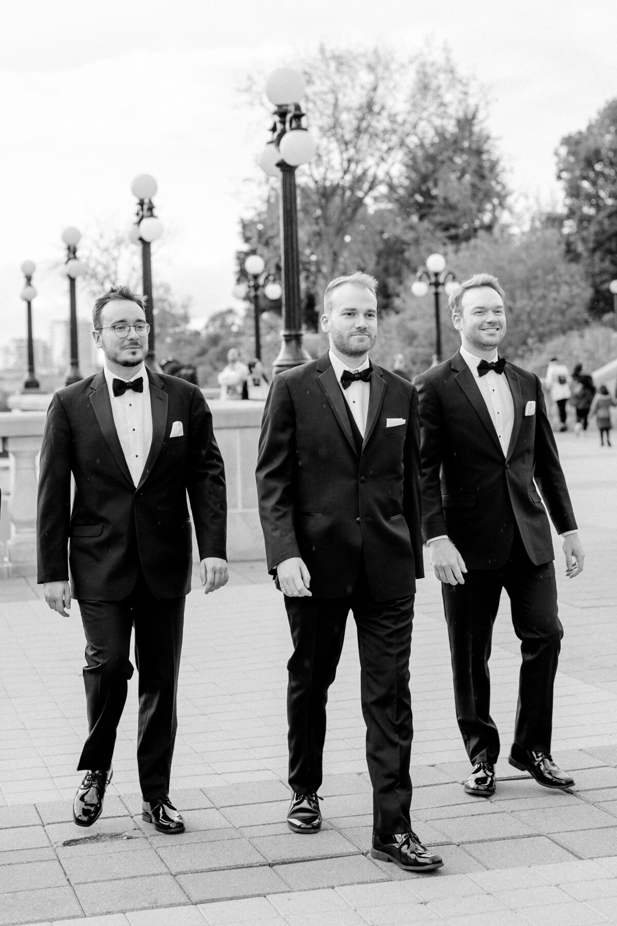 0962 Pascale and Nicolas NAC OBorn Room Wedding Downtown_Ottawa_Photography by Emma