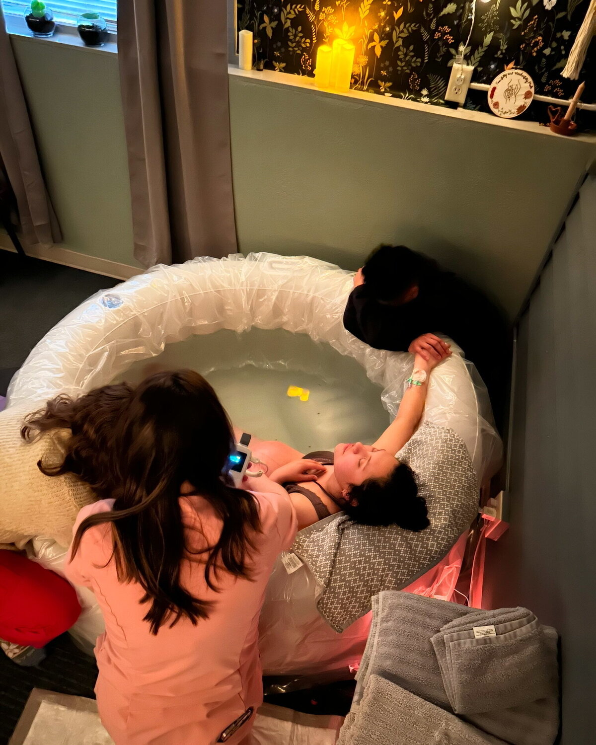 BB5EC4A9-BDE7-429B-B17B-D78560585AAA